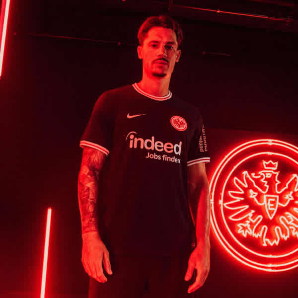 Eintracht Jerseys & Co. - Eintracht Frankfurt Stores