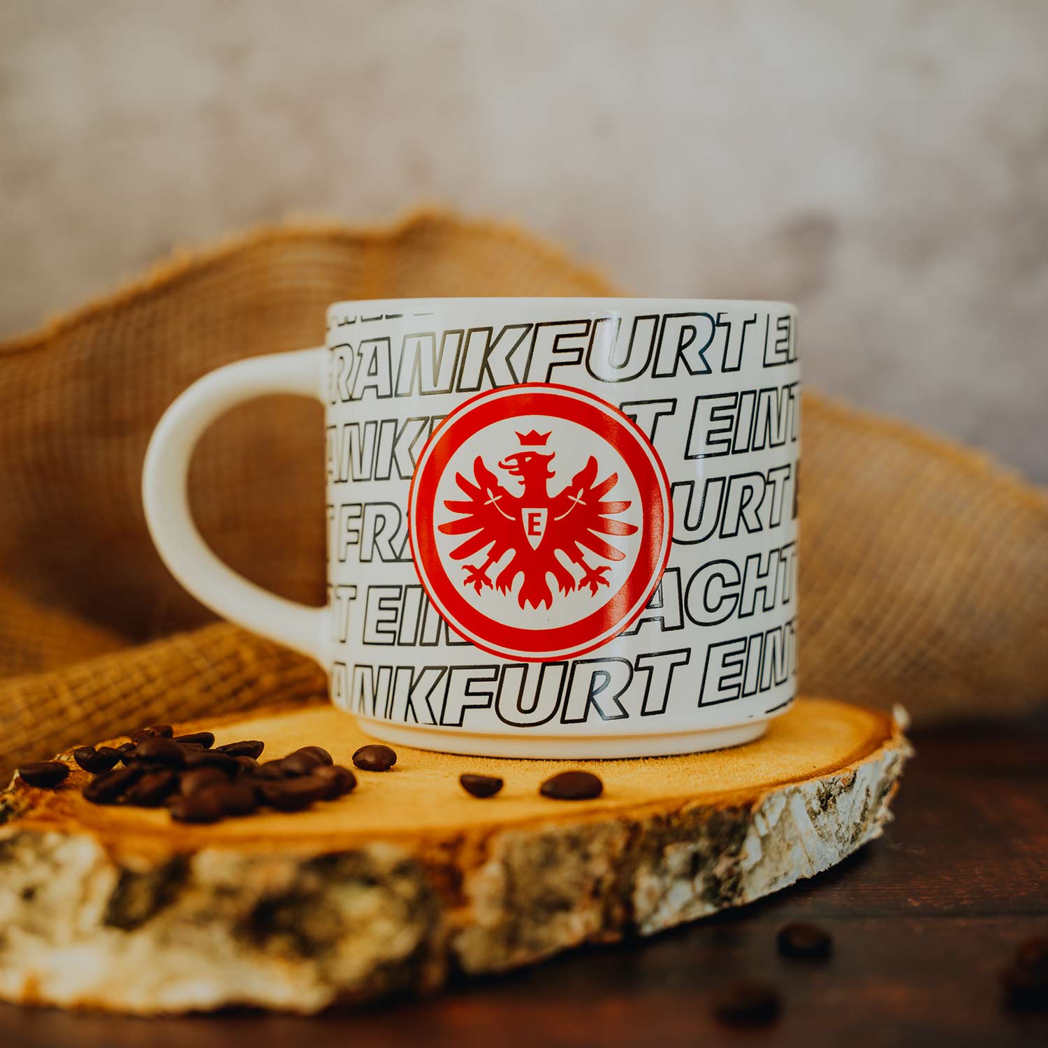 Bild 5: Tasse Eintracht Allover