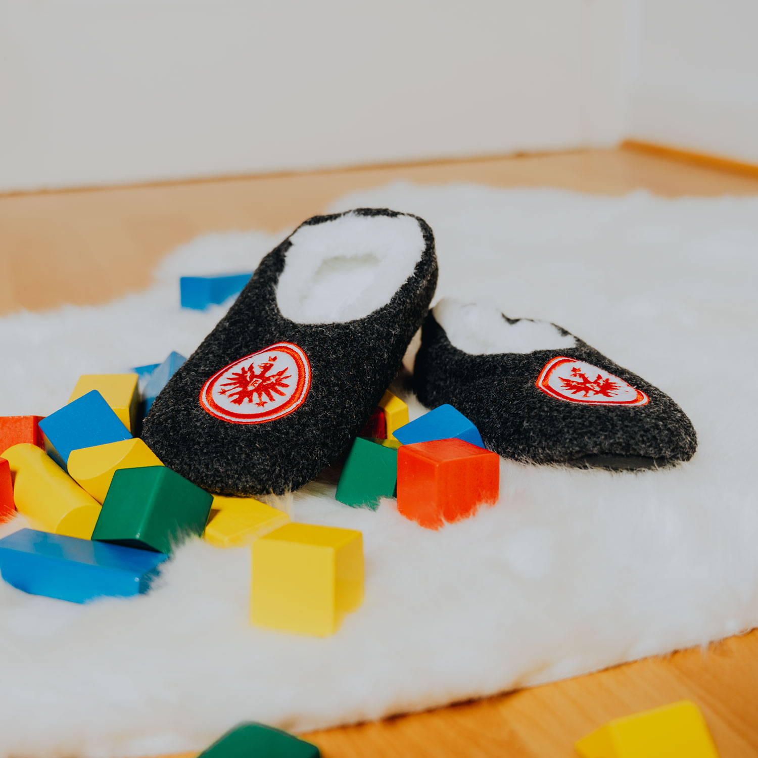 Bild 7: Logo Kids Slippers