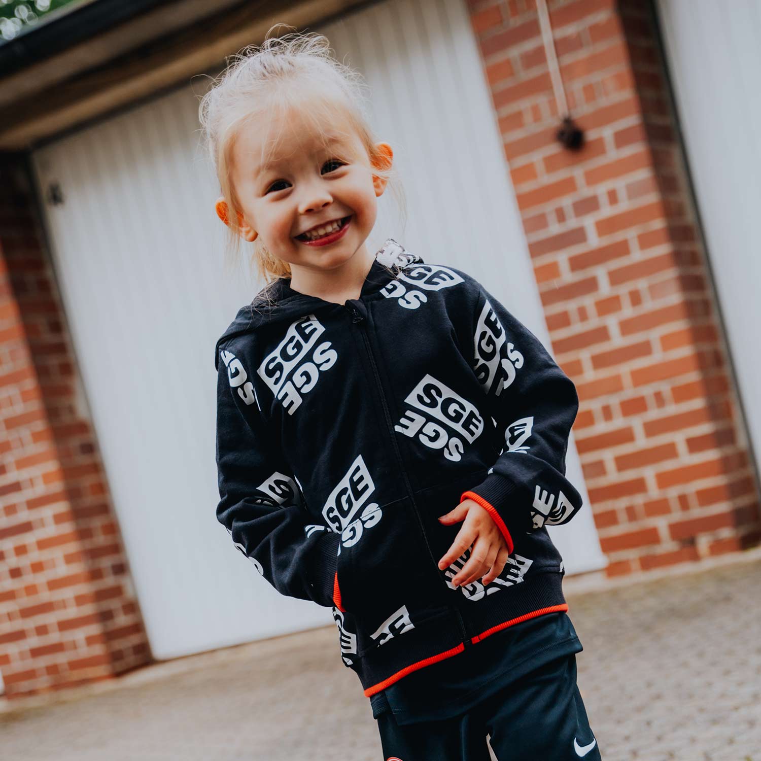 Bild 7: Kids Sweatjacke SGE