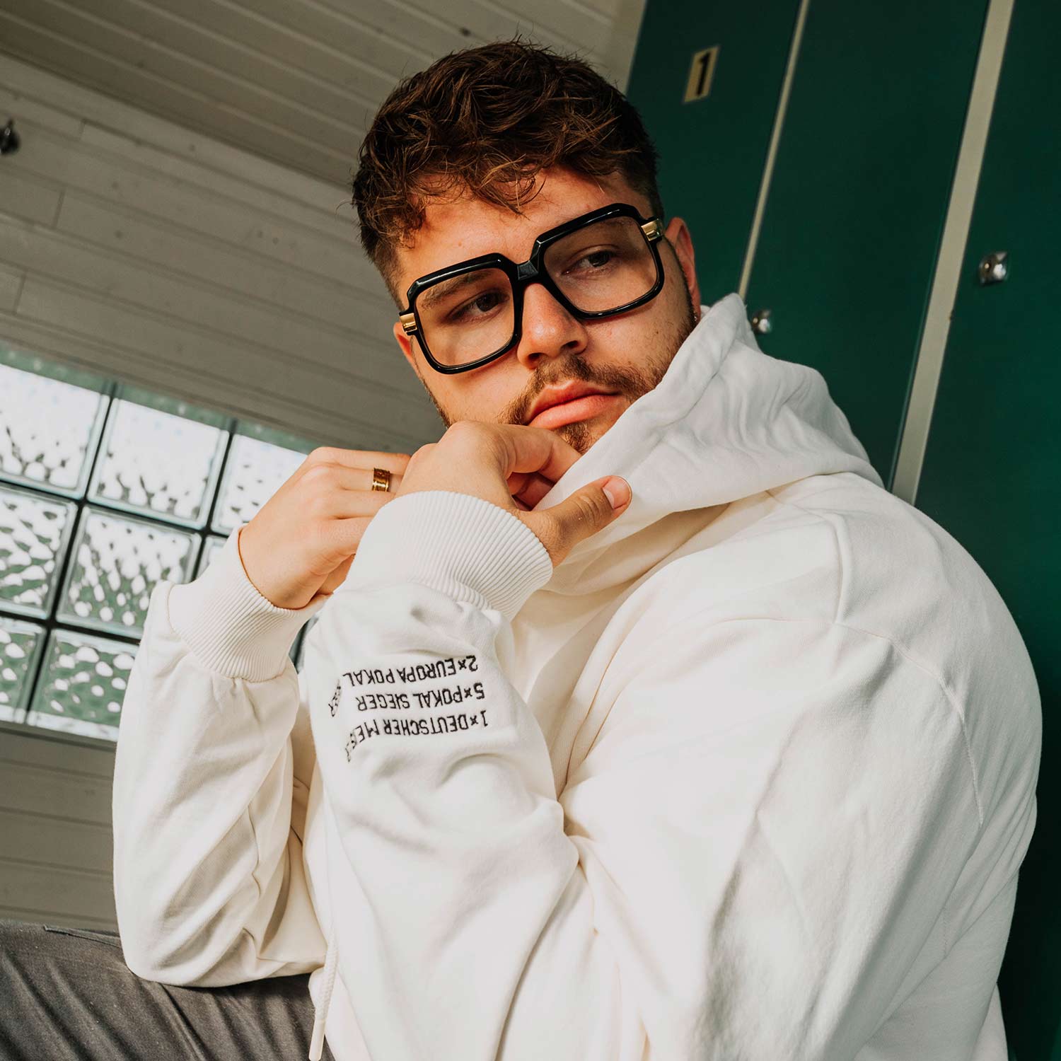 Hoodie on sale college style