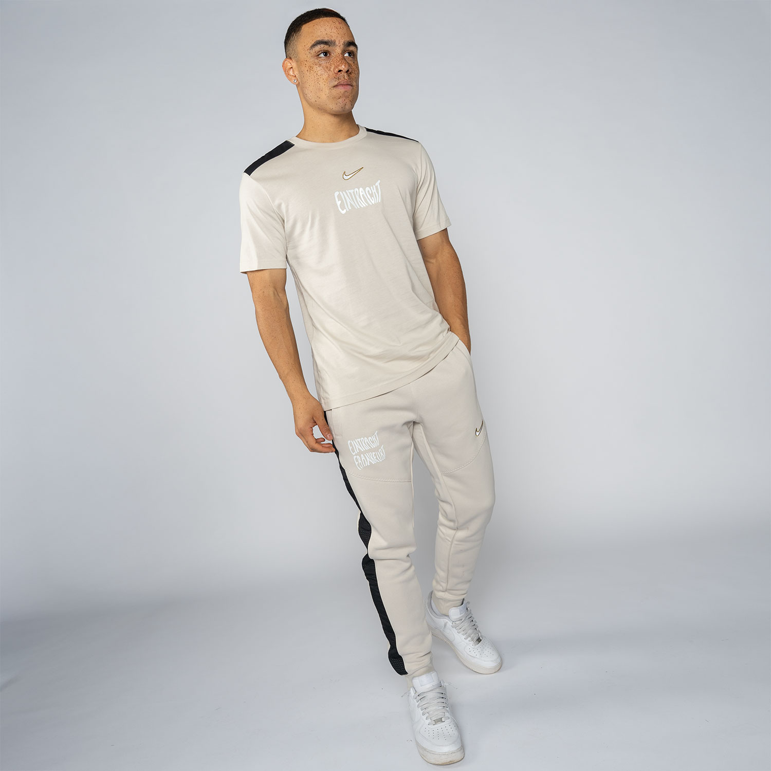 Nike beige joggers sales