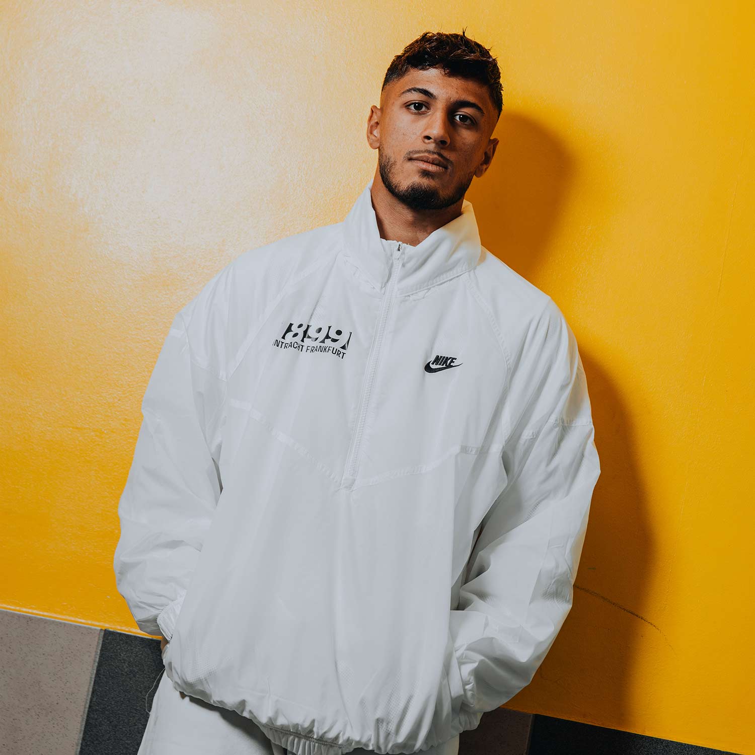 Nike white discount windbreaker mens