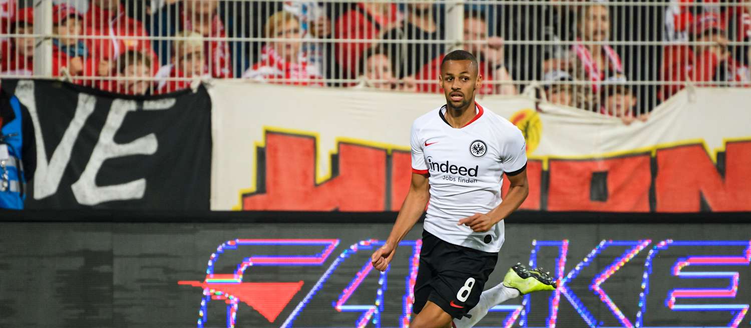 "Es ging sehr viel über den Kampf": Djibril Sow zeigt aber auch seine spielerische Klasse, als er Silva mustergültig bedient und dieser zum 2:0 einköpft.