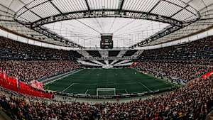 Eintracht Frankfurt empfängt Leipzig im Deutsche Bank Park.