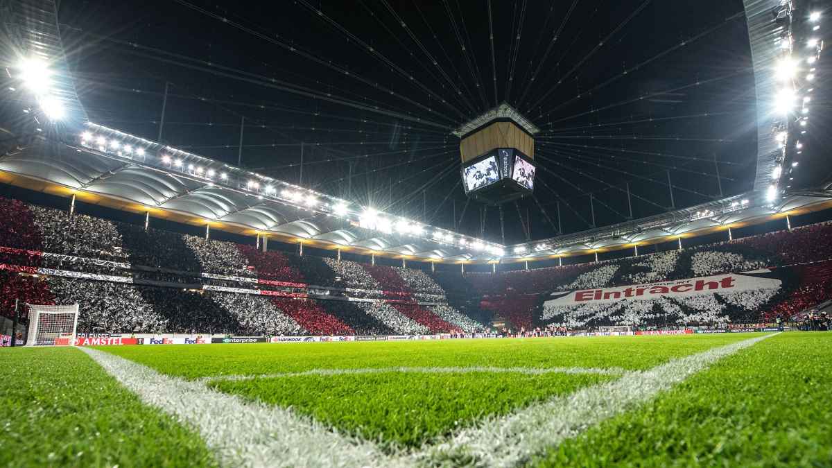 Gansehaut Choreo Vor Eintracht Gegen Apollon Limassol Eintracht Frankfurt Profis