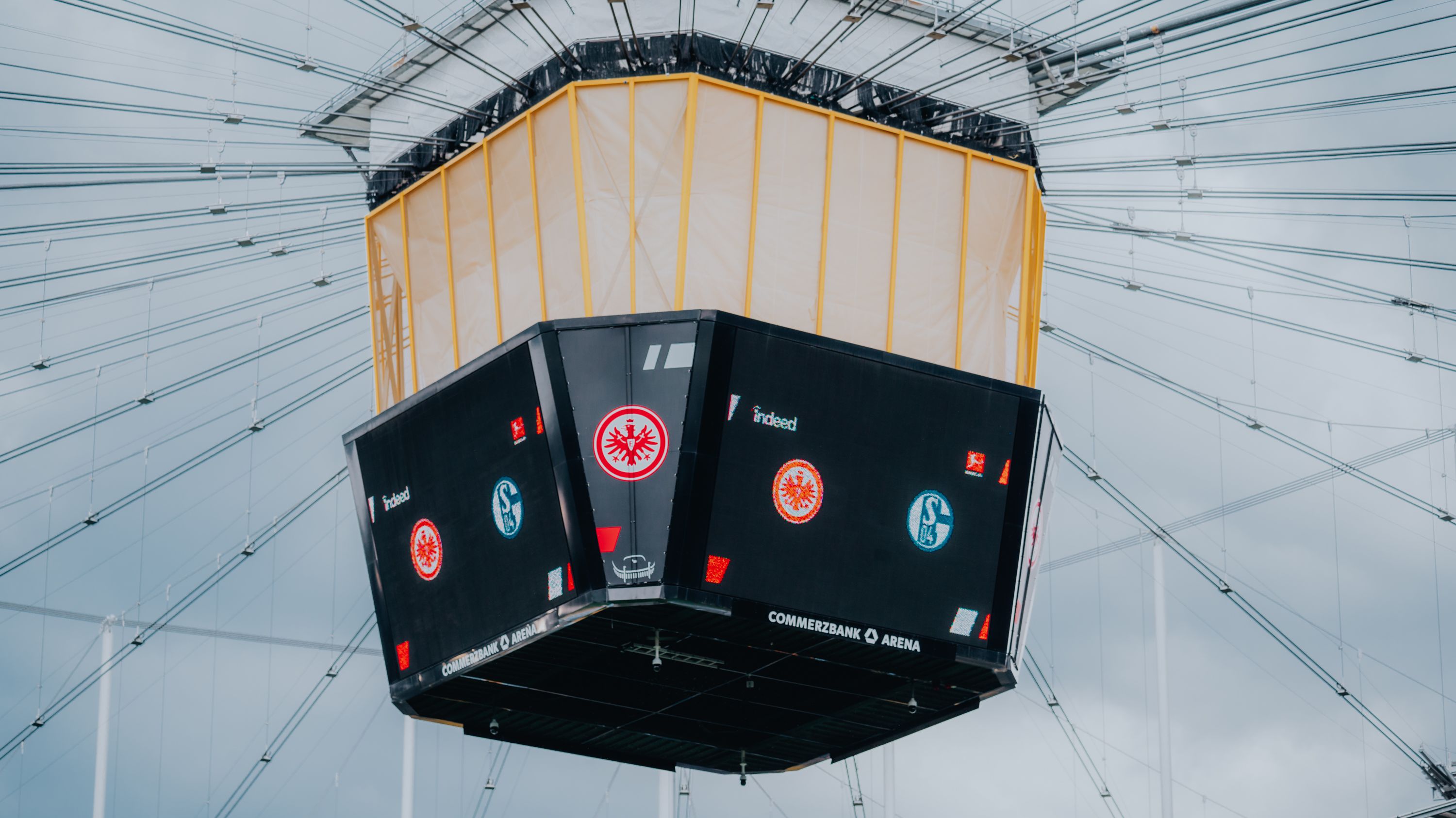 LIVE! Eintracht gegen Schalke im Radio Eintracht