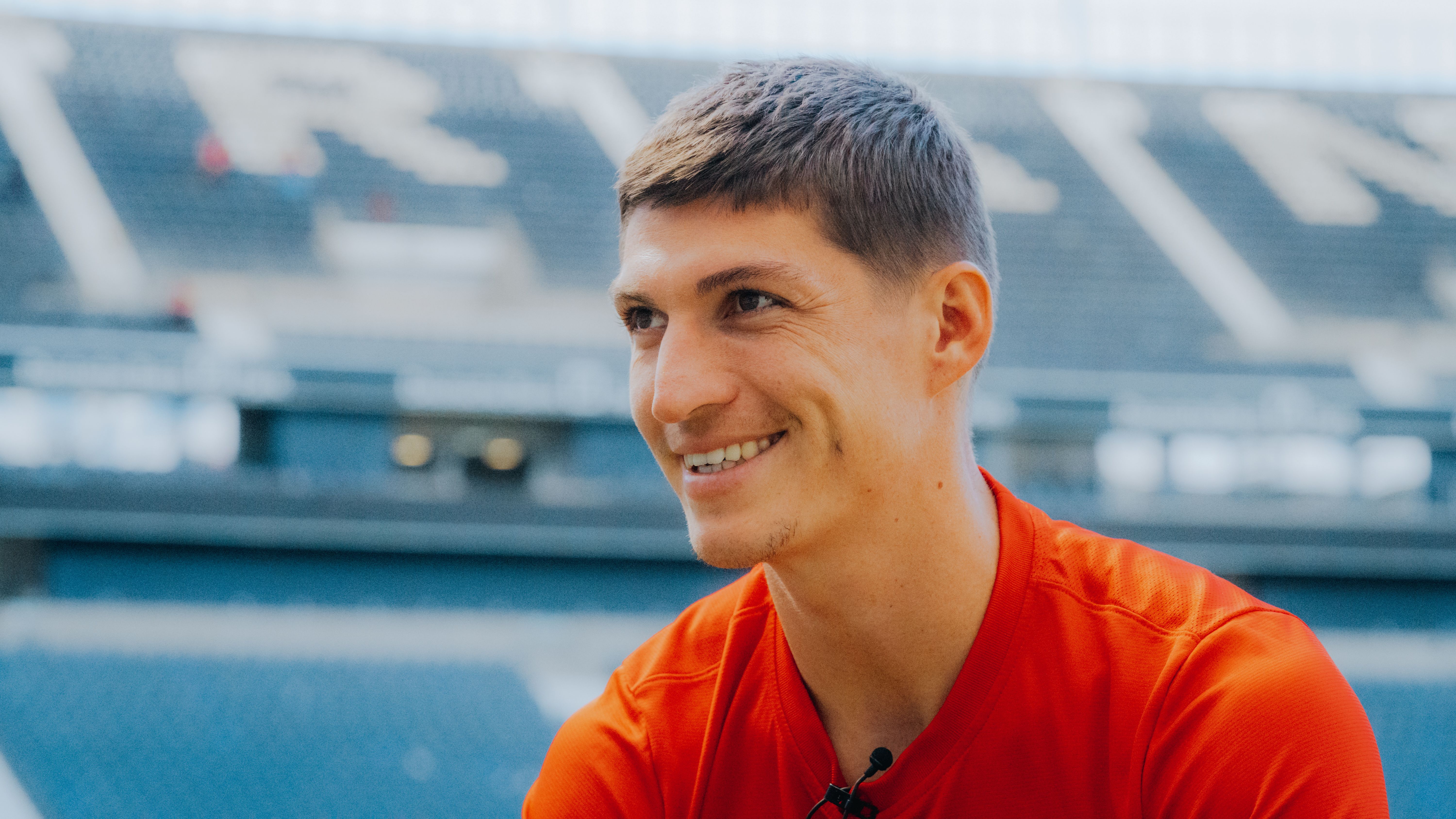 Steven Zuber: Versatile Swiss Midfielder With International Pedigree 