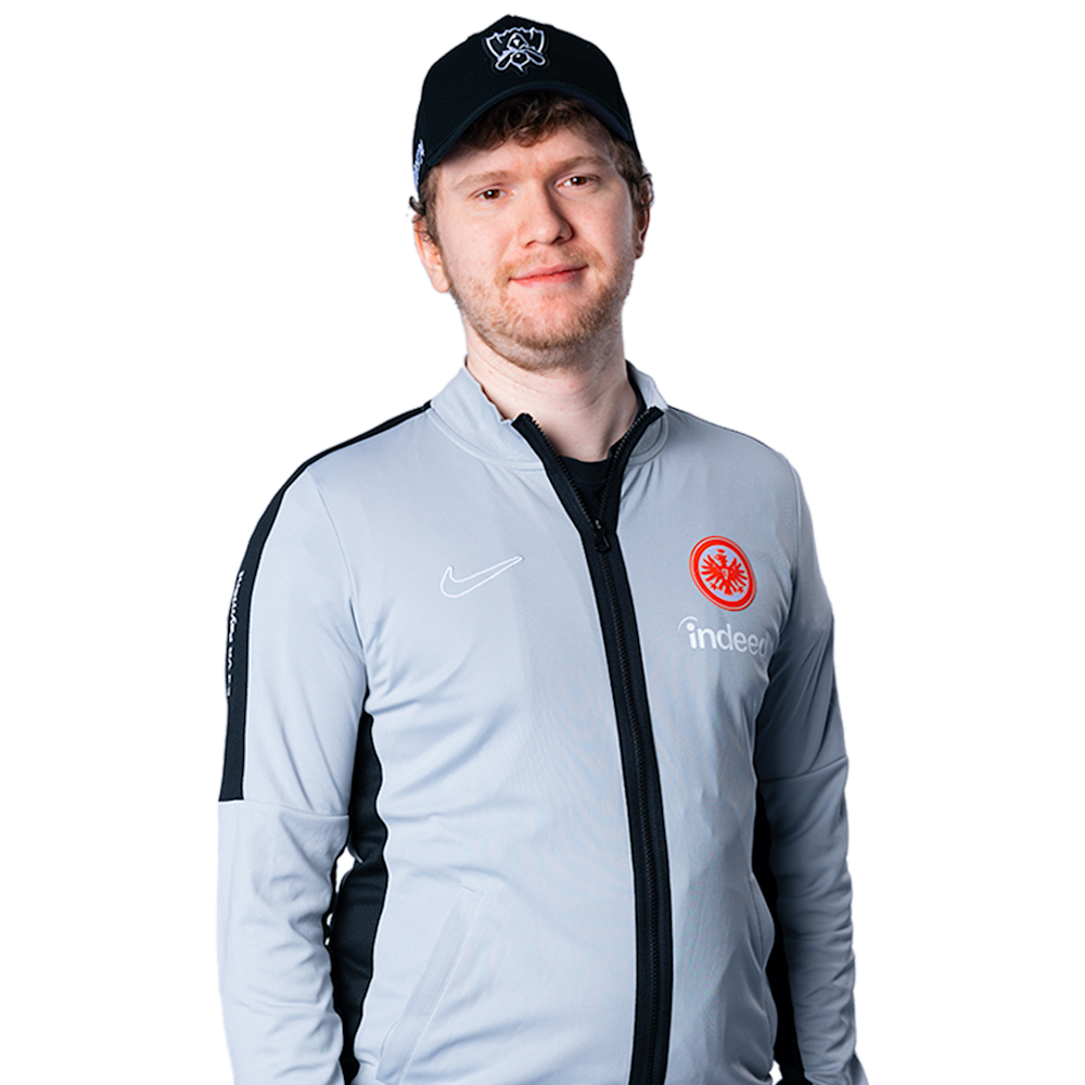 Freisteller Foto von Titus Kippe in der Eintracht Frankfurt Trainingsjacke.