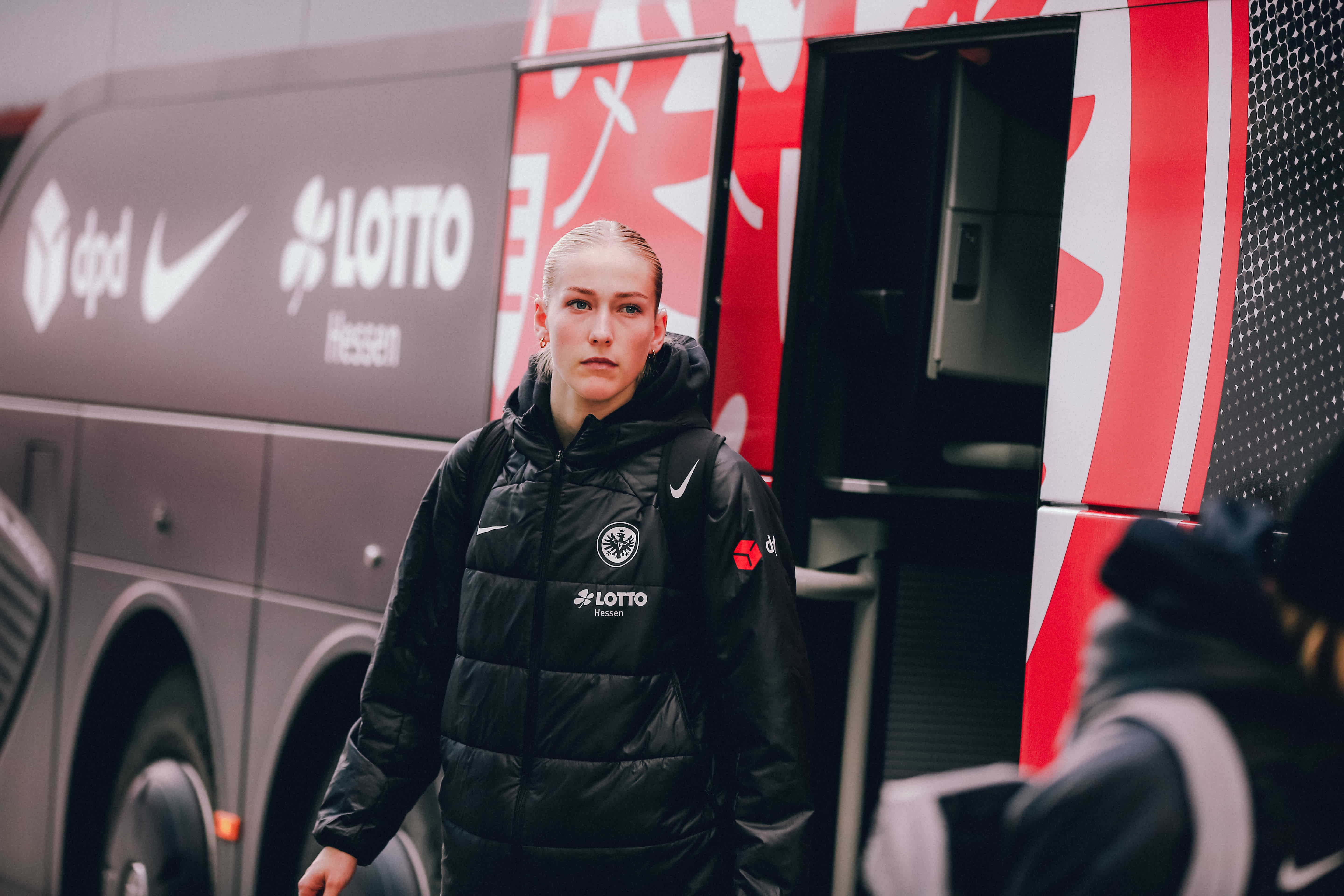 Camilla Küver operiert Eintracht Frankfurt Frauen