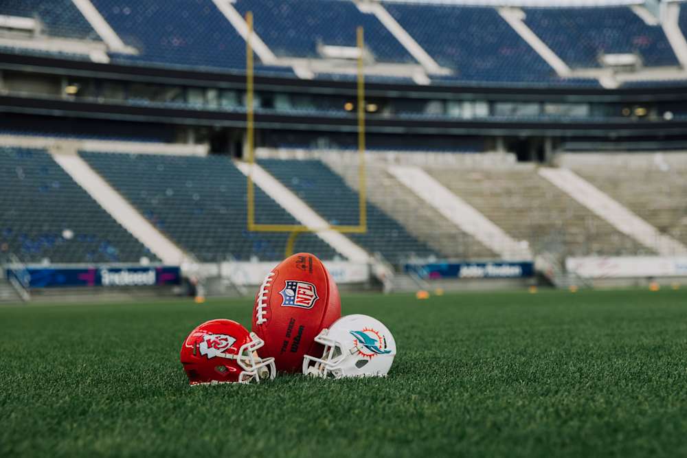 Kansas City Chiefs vs. Miami Dolphins © 