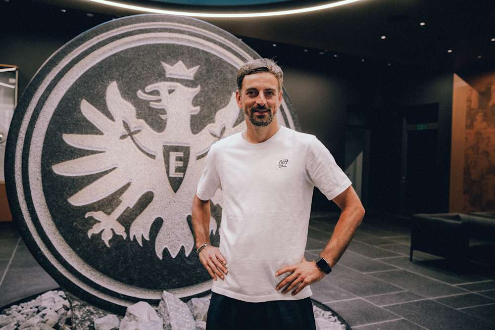 Bild 1: Niko Arnautis verlängert bis 2026