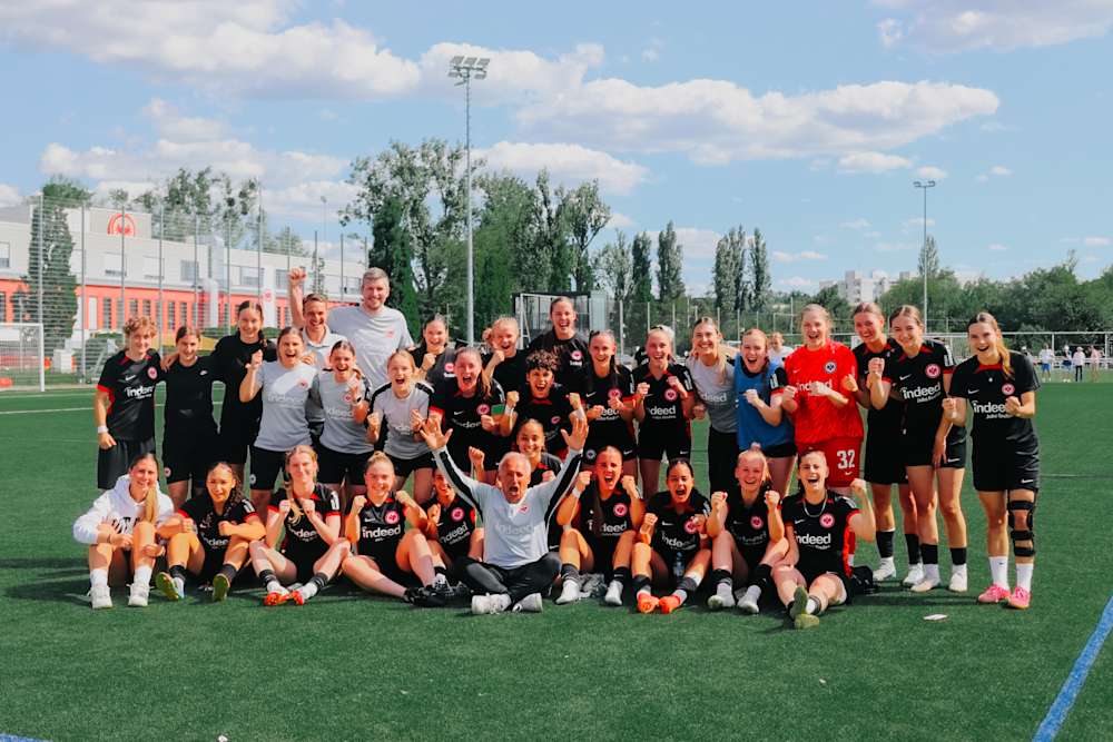 Mannschaftsfoto der U19_Juniorinnen nach dem Spiel gegen den 1.FFC Hof.