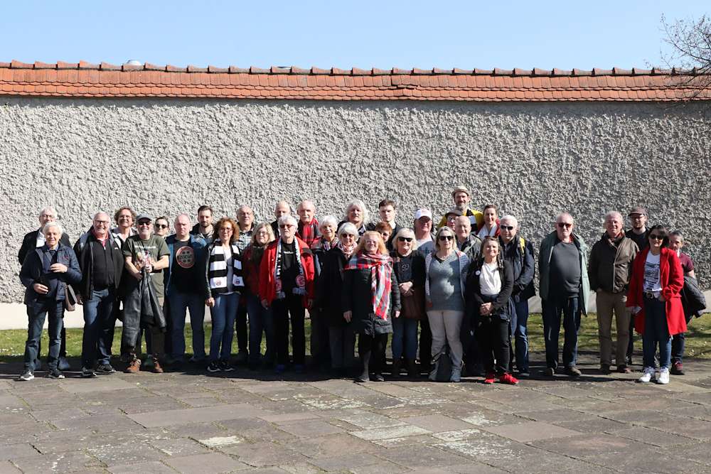 Ein Foto der Reisegruppe, die nach Berlin reiste.