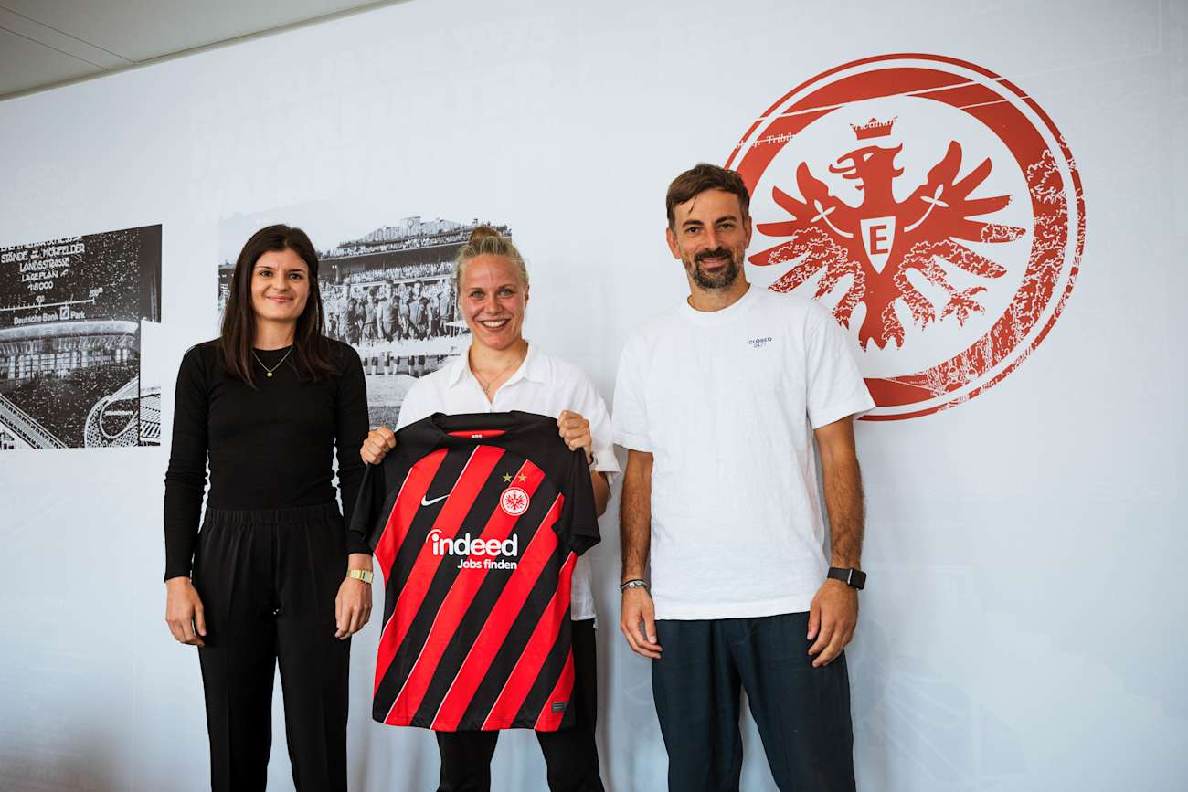 Picture 2: Pia-Sophie Wolter joins SGE