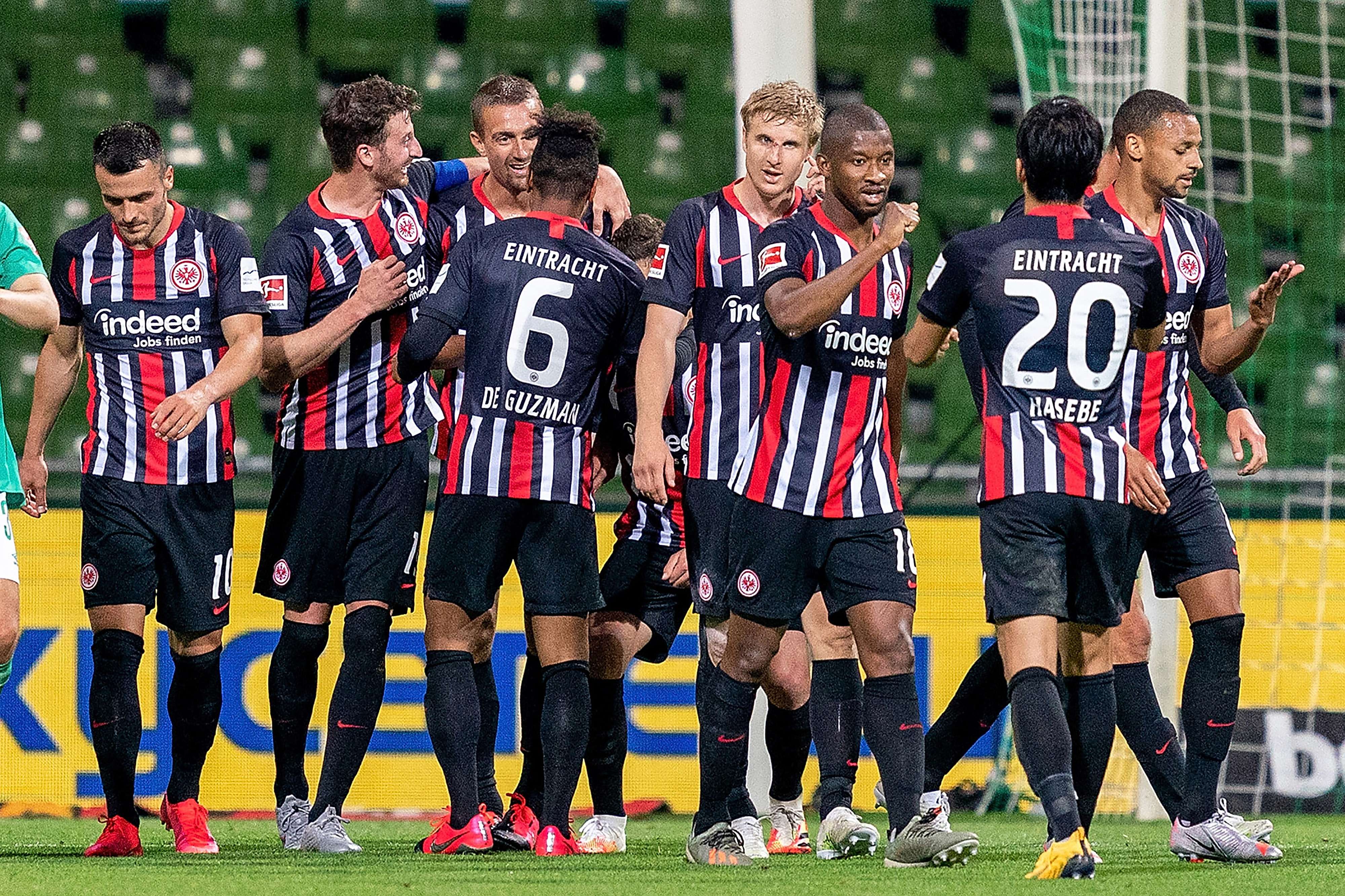 An diesem Tag funktioniert alles bei Stefan Ilsanker. Neben seinem ersten Bundesliga Tor... Picture 1