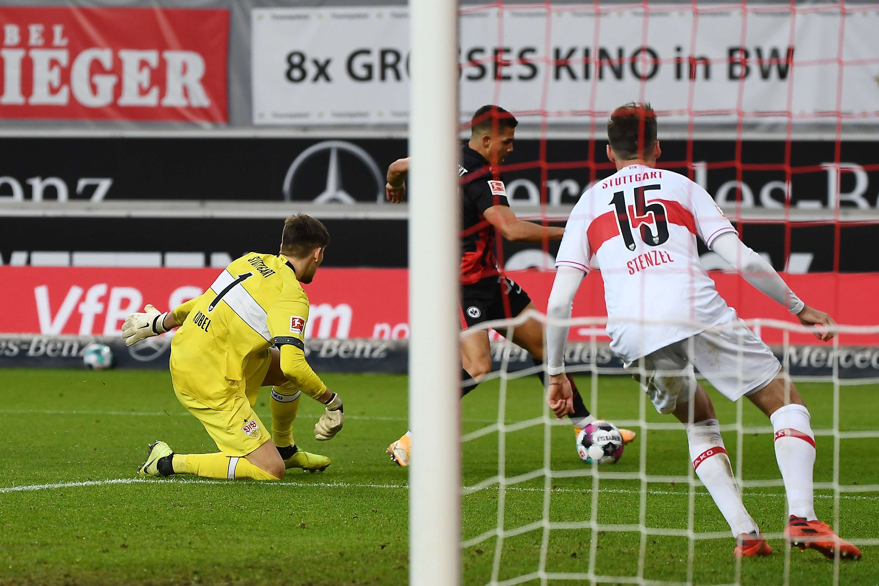 5. Saisontor von André Silva im Spiel VfB Stuttgart gegen Eintracht Frankfurt zum 1:2 in der 61. Minute (7. Spieltag). Bild 1