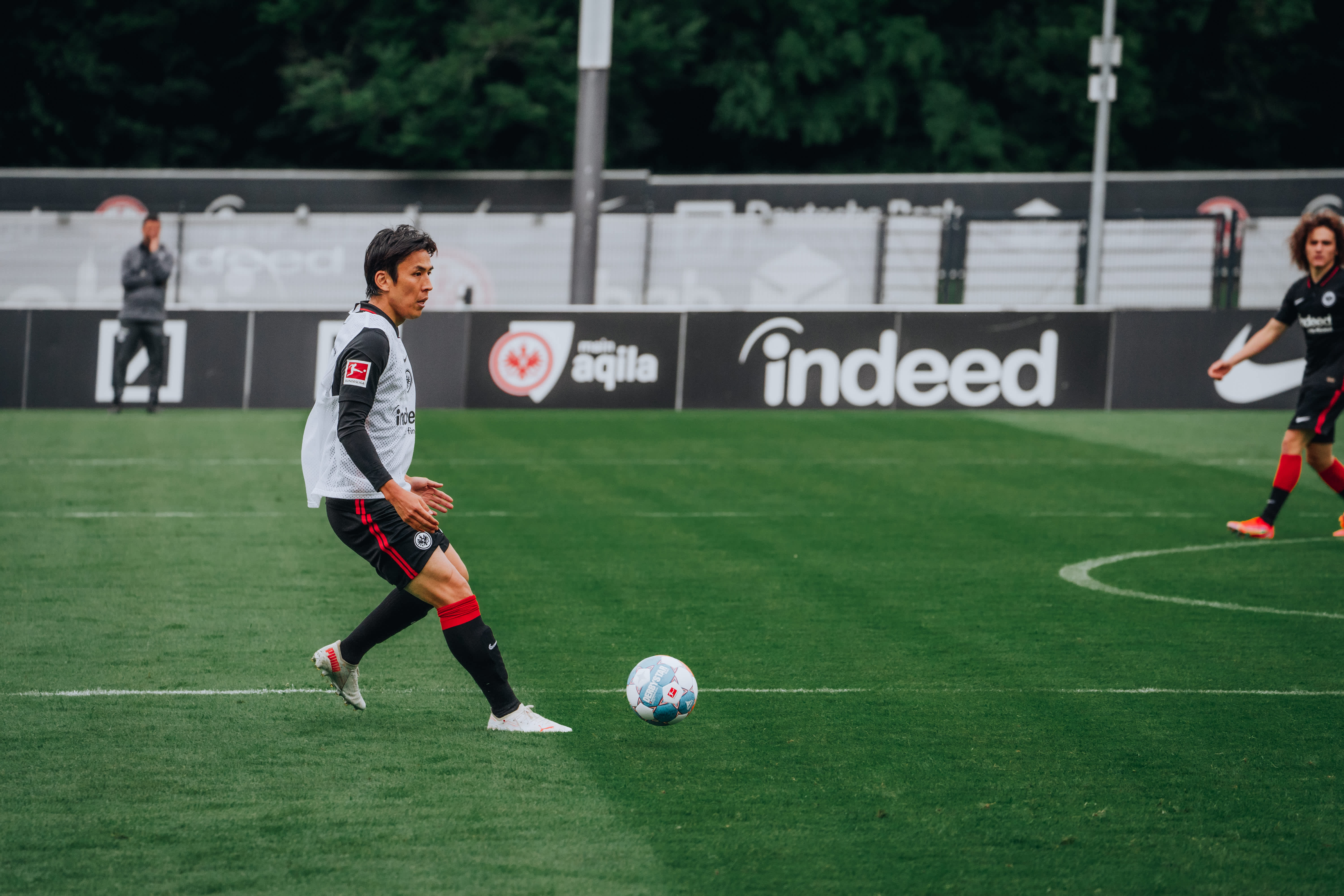 Der (dienst-)älteste des Frankfurter Aufgebots: Makoto Hasebe. © Der (dienst-)älteste des Frankfurter Aufgebots: Makoto Hasebe.