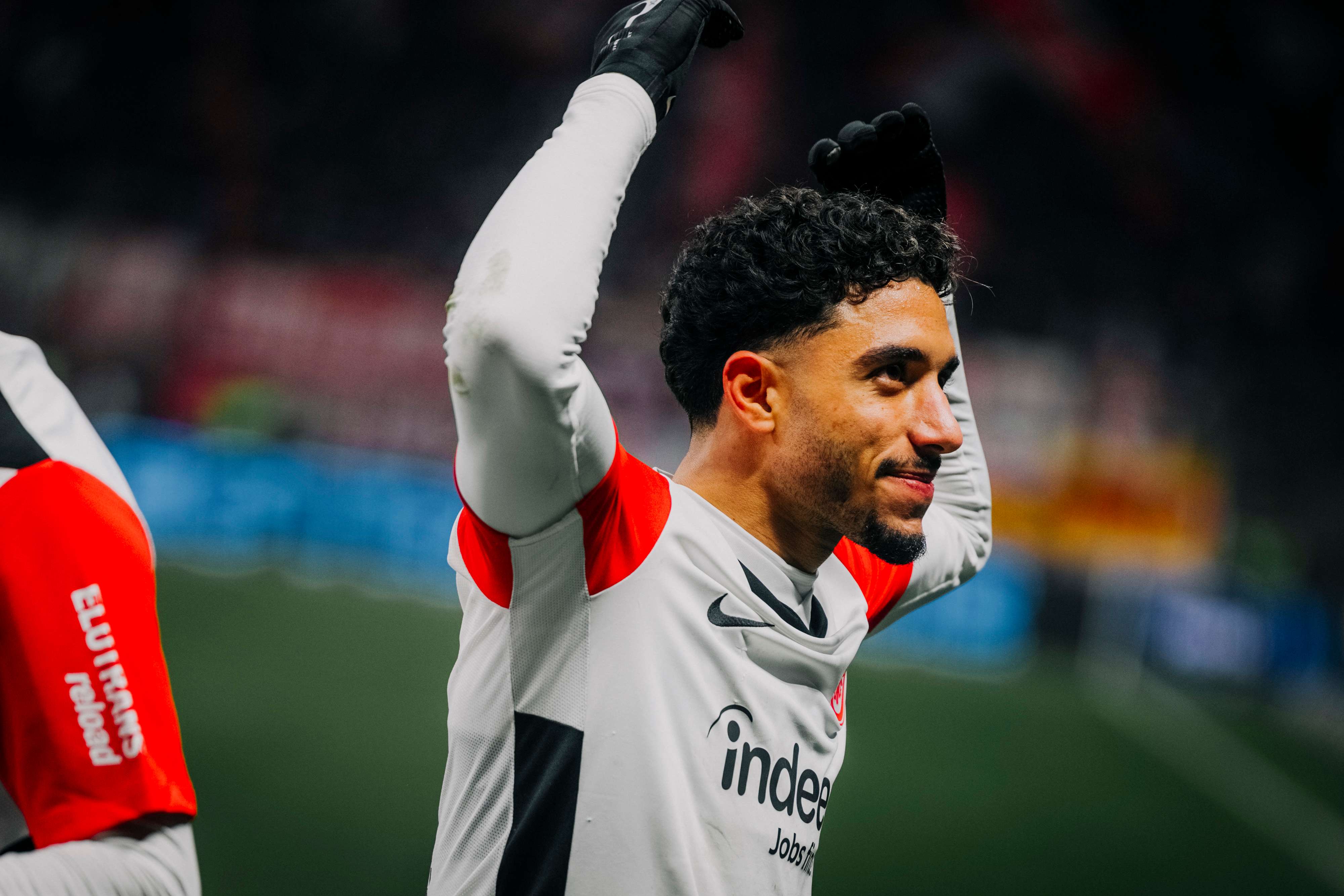 Nach dem Seitenwechsel bleibt Eintracht Frankfurt das druckvollere Team, Omar Marmoush münzt die Dominanz in das 2:1 um. Spiel gedreht! Nach dem Seitenwechsel bleibt Eintracht Frankfurt das druckvollere Team, Omar Marmoush münzt die Dominanz in das 2:1 um. Spiel gedreht!