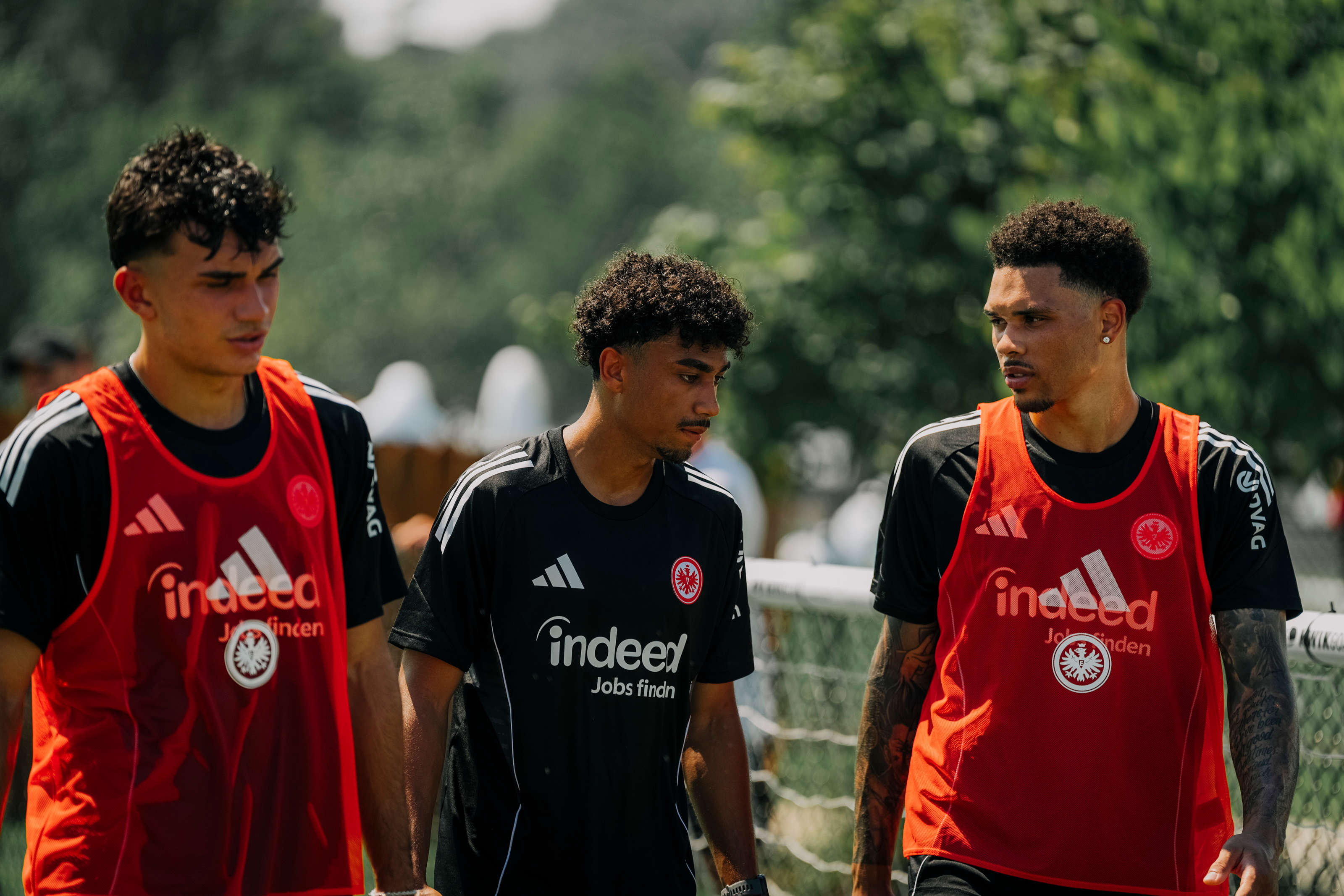 Can Uzun, Nathaniel Brown und Nnamdi Collins. Can Uzun, Nathaniel Brown und Nnamdi Collins.