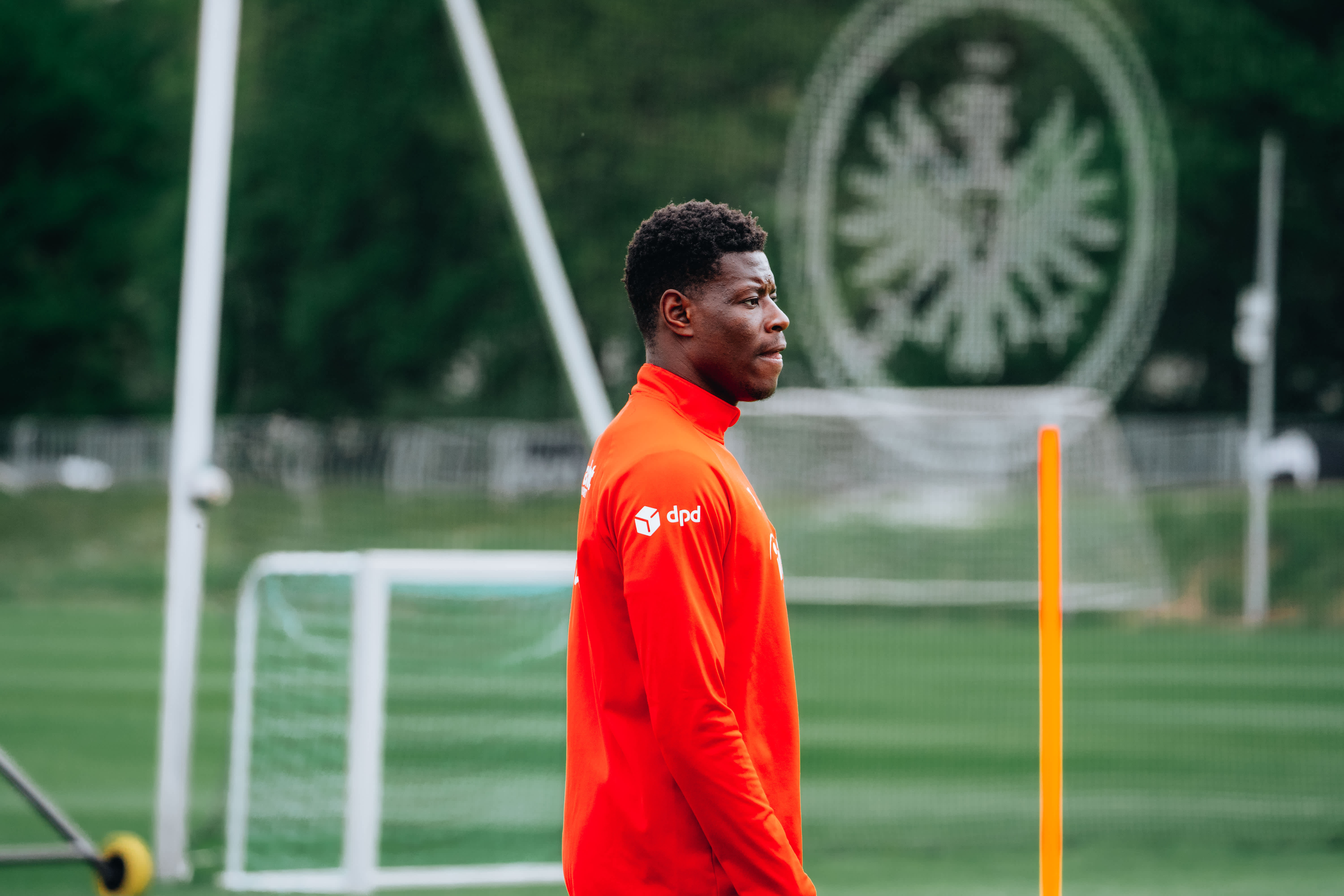 Seit wenigen Wochen wieder fest im Mannschaftstraining: Der zuvor lange verletzte Ragnar Ache. Bild 1