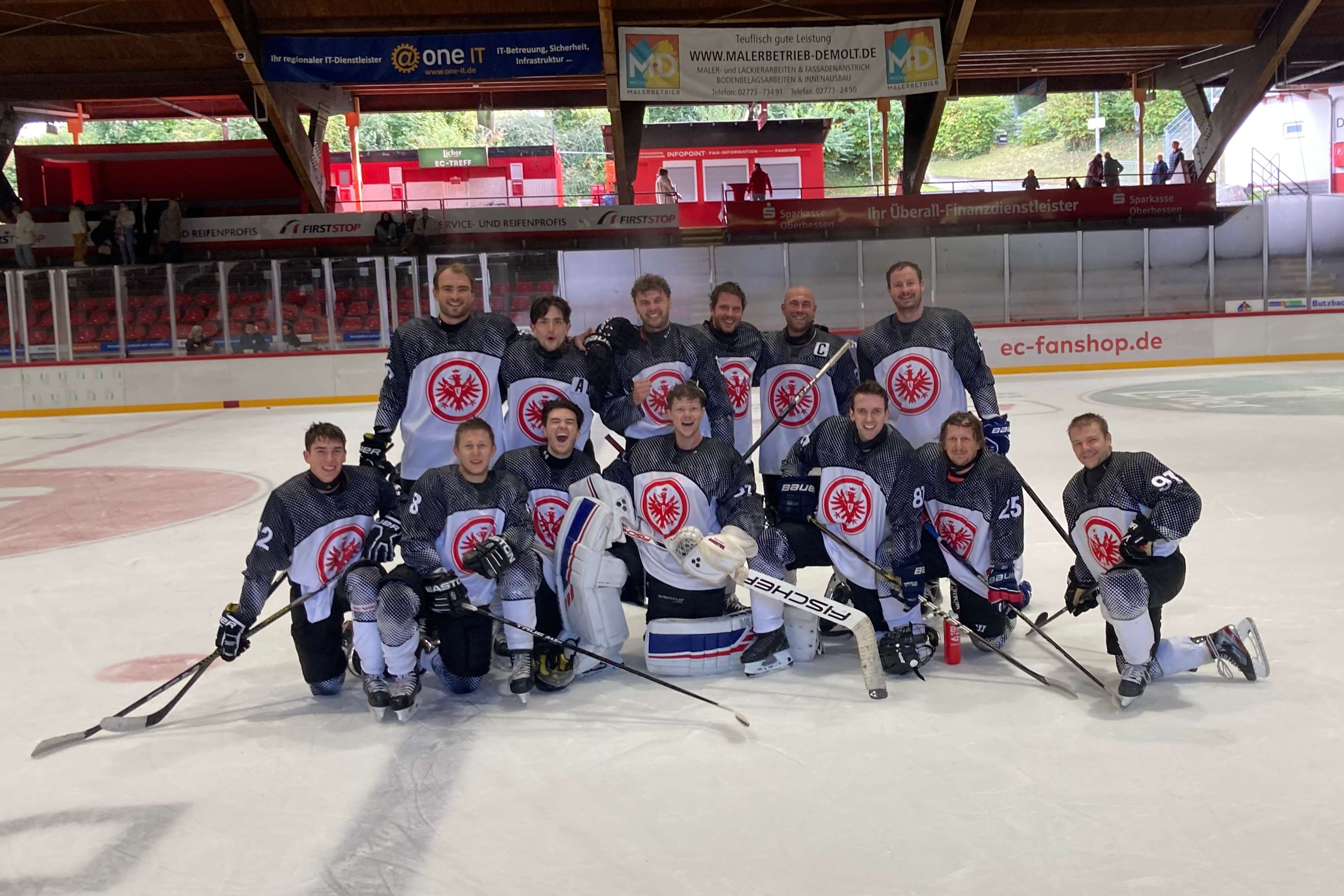 Erfolgreicher Saisonauftakt Eintracht Frankfurt Eishockey