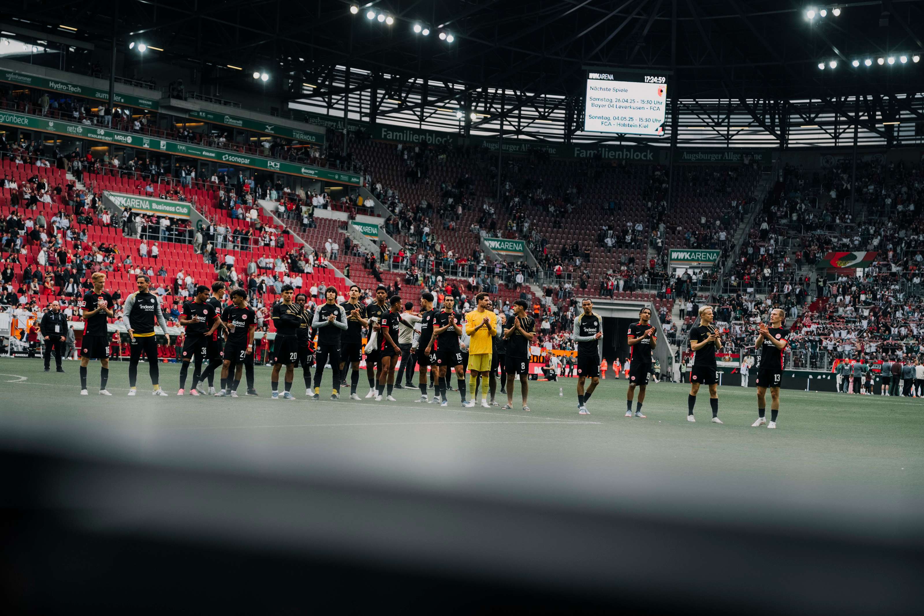 Die Eintracht trennt sich letztlich auswärts unentschieden gegen die Fuggerstädter. Die Eintracht trennt sich letztlich auswärts unentschieden gegen die Fuggerstädter.