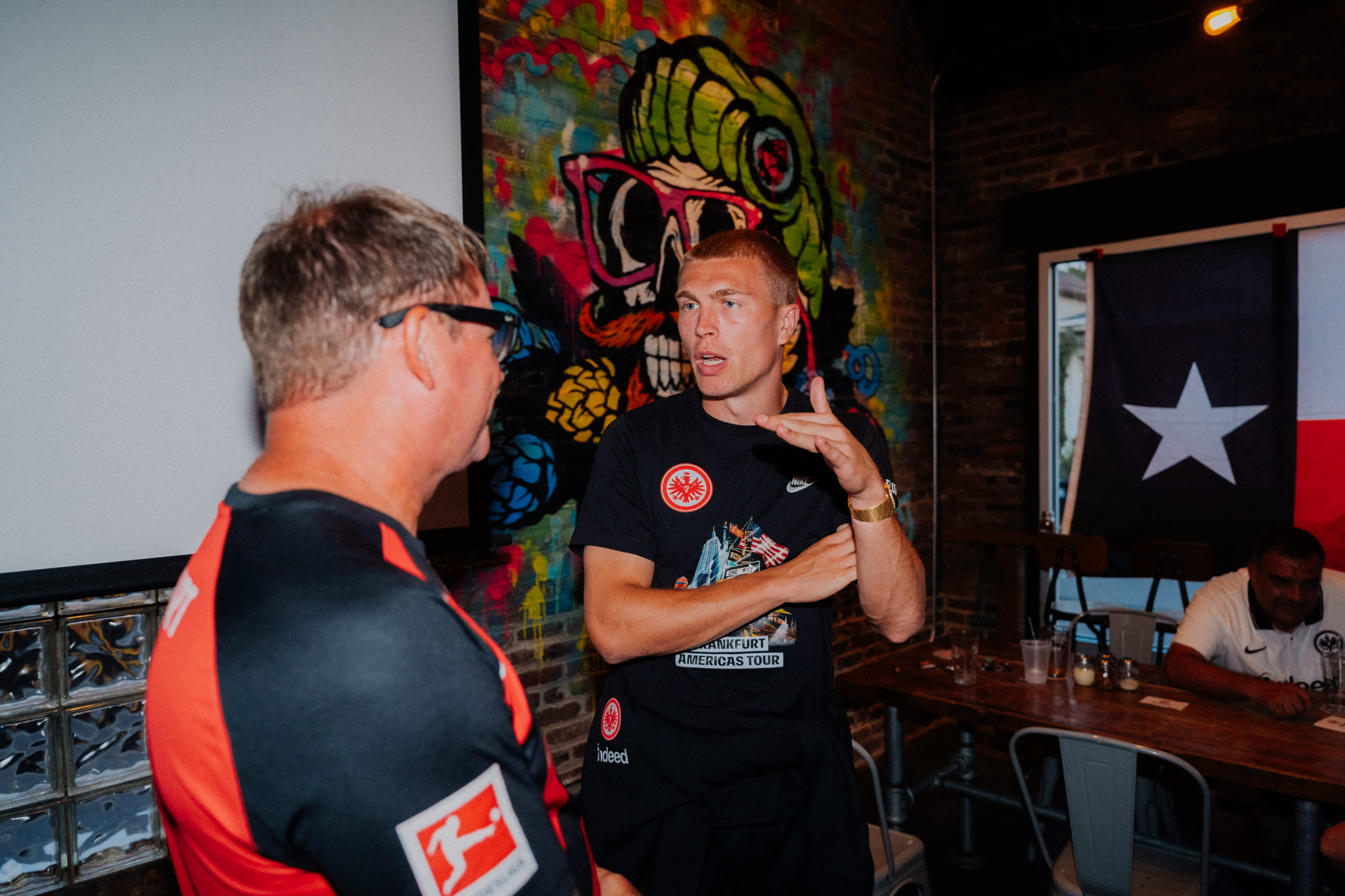 Nach einer Woche schon mittendrin im Eintracht-Kosmos: Rasmus Kristensen. Nach einer Woche schon mittendrin im Eintracht-Kosmos: Rasmus Kristensen.