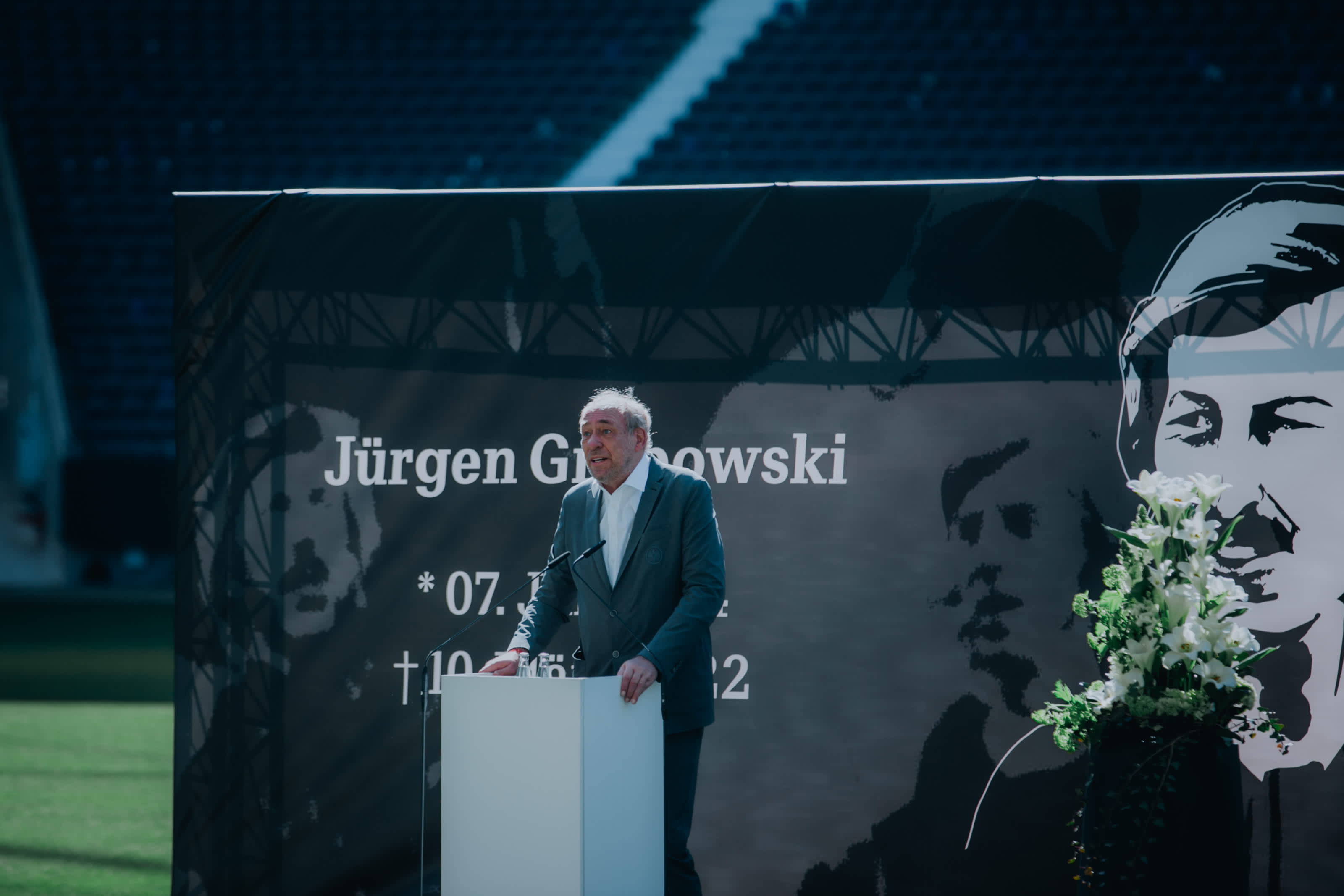 Gewohnt emotional: Präsident Peter Fischer. Gewohnt emotional: Präsident Peter Fischer.