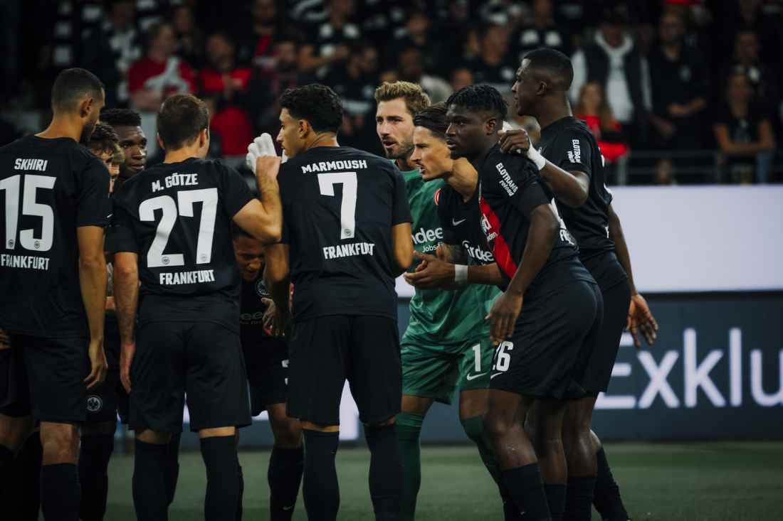 Eintracht Frankfurt Levski Sofia iIXD1VUERaJa9M