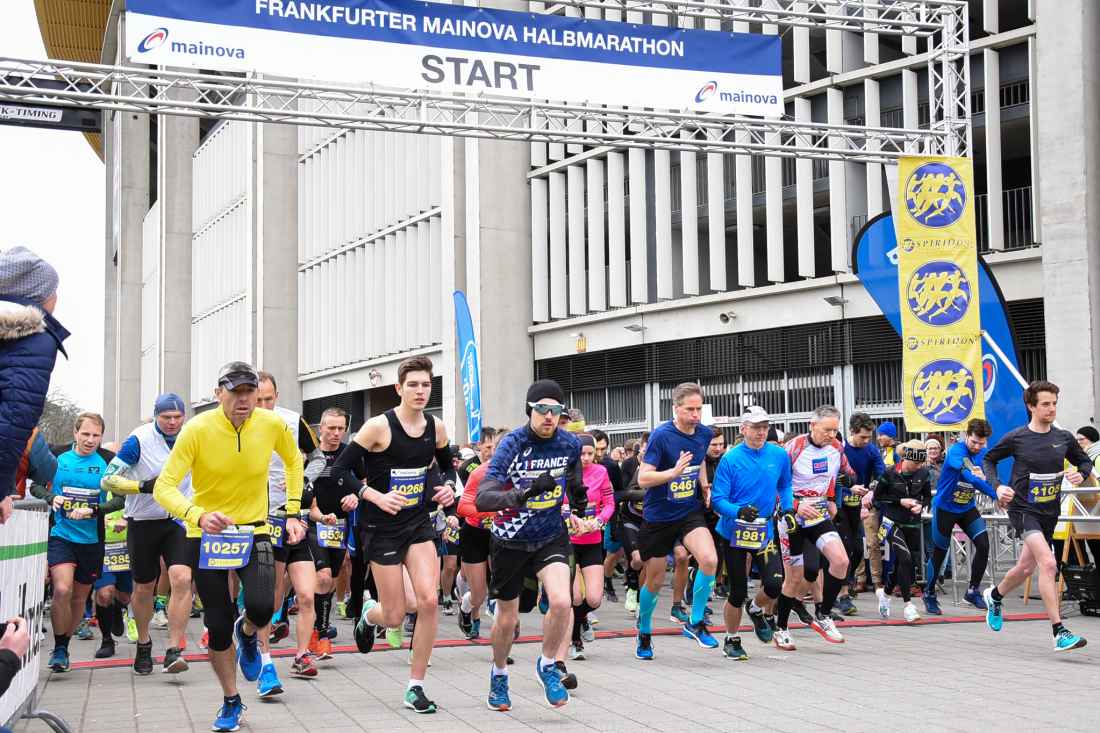 22. Frankfurter Mainova Halbmarathon Deutsche Bank Park