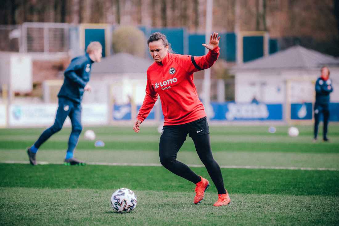 Einvernehmliche Vertragsaufhebung - Eintracht Frankfurt Frauen