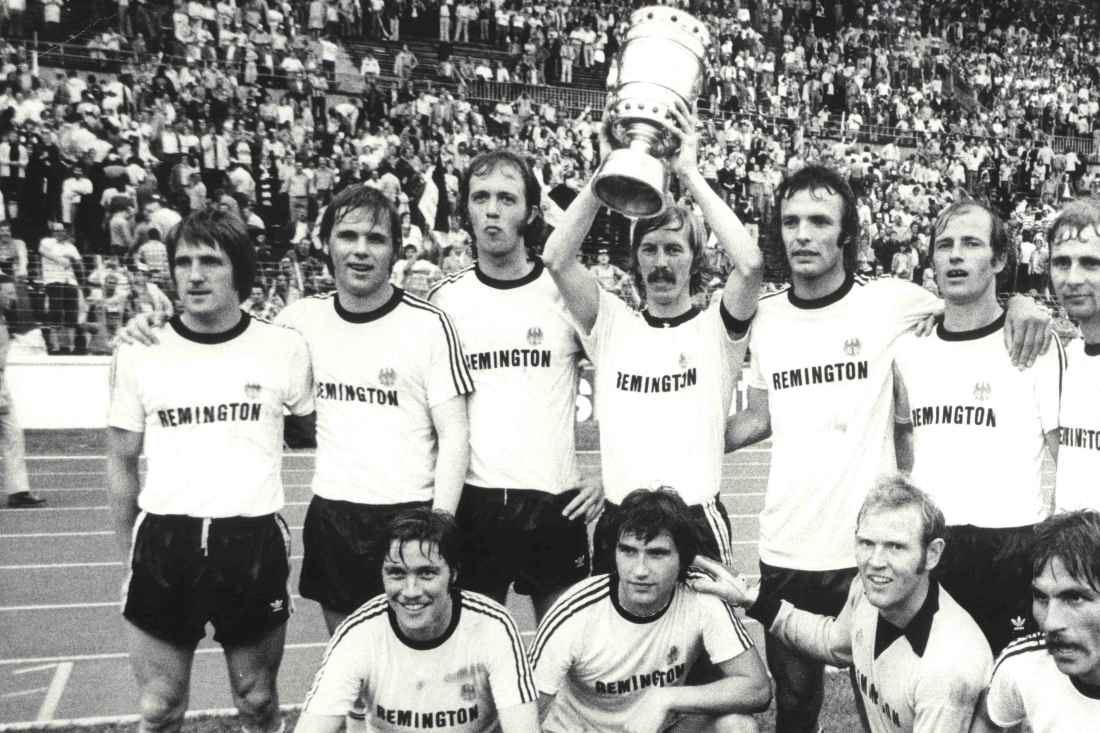 Fan Big Card Edition F162 + DFB Pokal Sieger 1975 Eintracht Frankfurt 