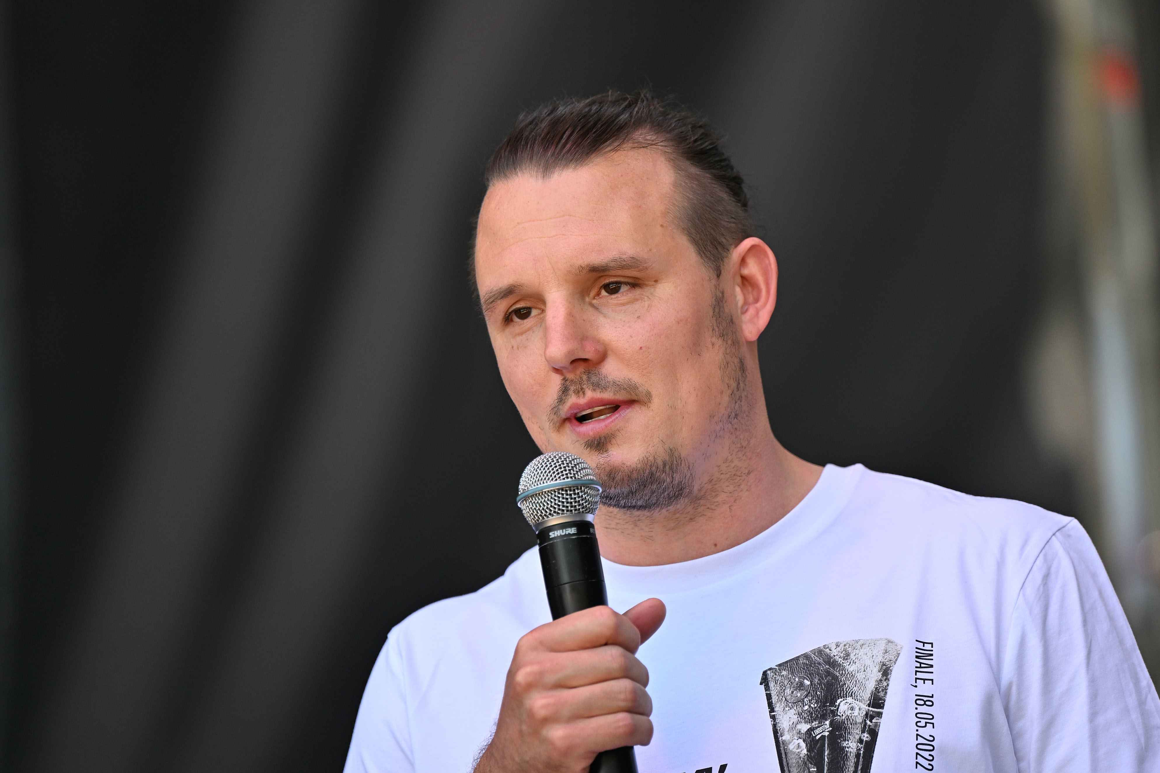Alex Meier Auf Der Waldtrib ne Eintracht Frankfurt Museum alex-meier-auf-der-waldtrib-ne-eintracht-frankfurt-museum