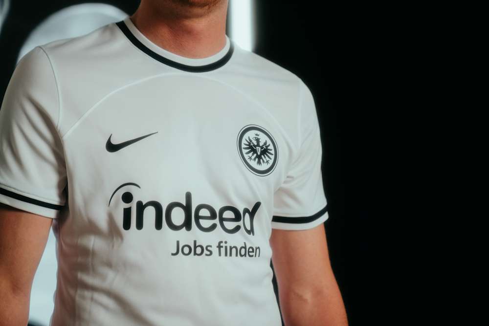 Verkaufsschlager: Das neue Heimtrikot von Eintracht Frankfurt.