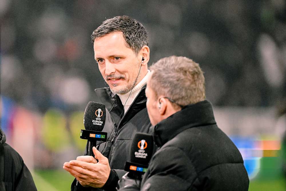 RTL zeigt die Partie der Mannen von Cheftrainer Dino Toppmöller gegen Tottenham live.