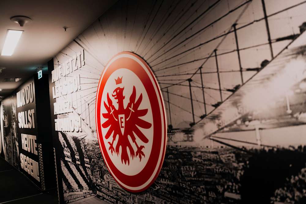 Die Eintracht im Einsatz: Von London und Frankfurt bis nach Dreieich und Leverkusen.