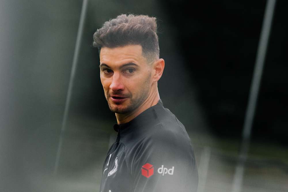 Bild 1: Arthroskopie bei Lucas Alario