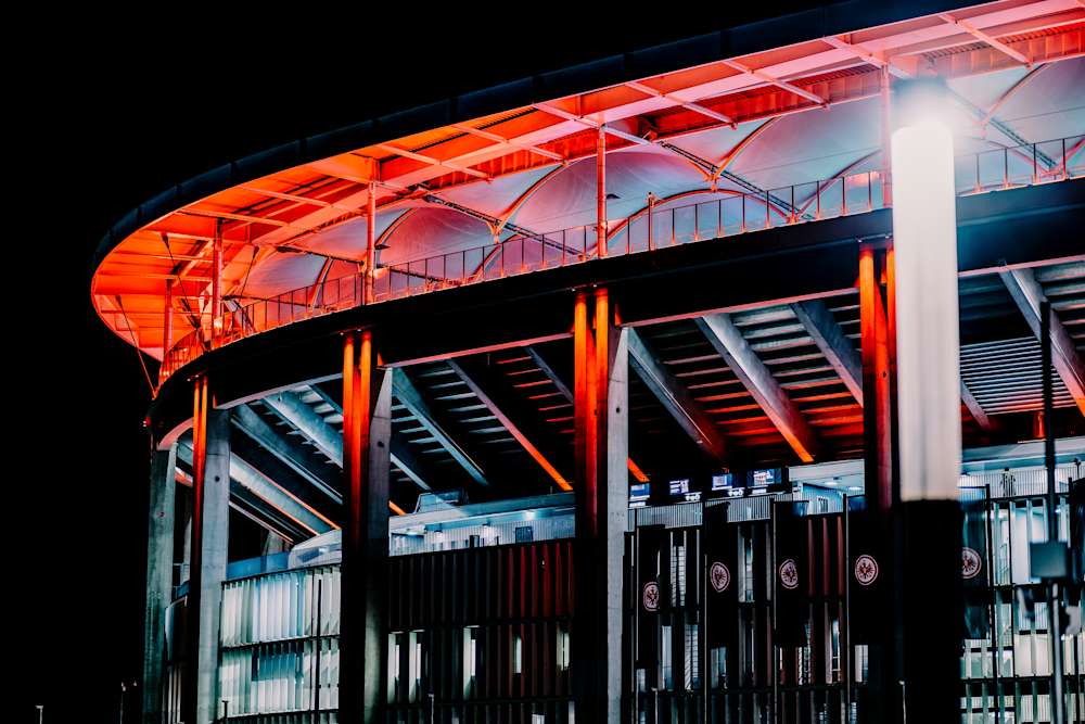 Flutlichtspiele im Frankfurter Stadtwald.