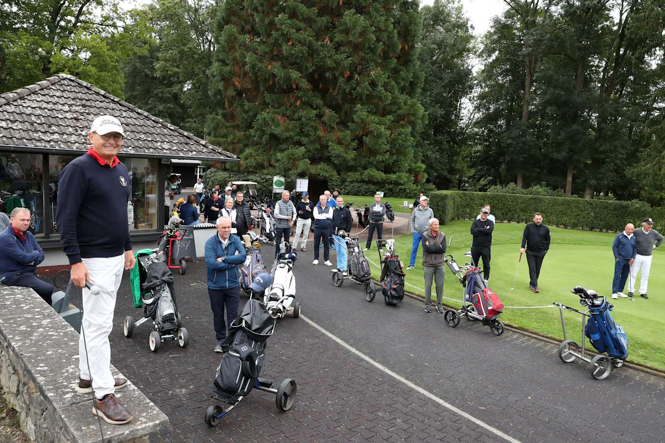 Rund 80 Spieler und Ehrengäste hatten sich im Golfclub Hanau-Wilhelmsbad zusammengefunden.