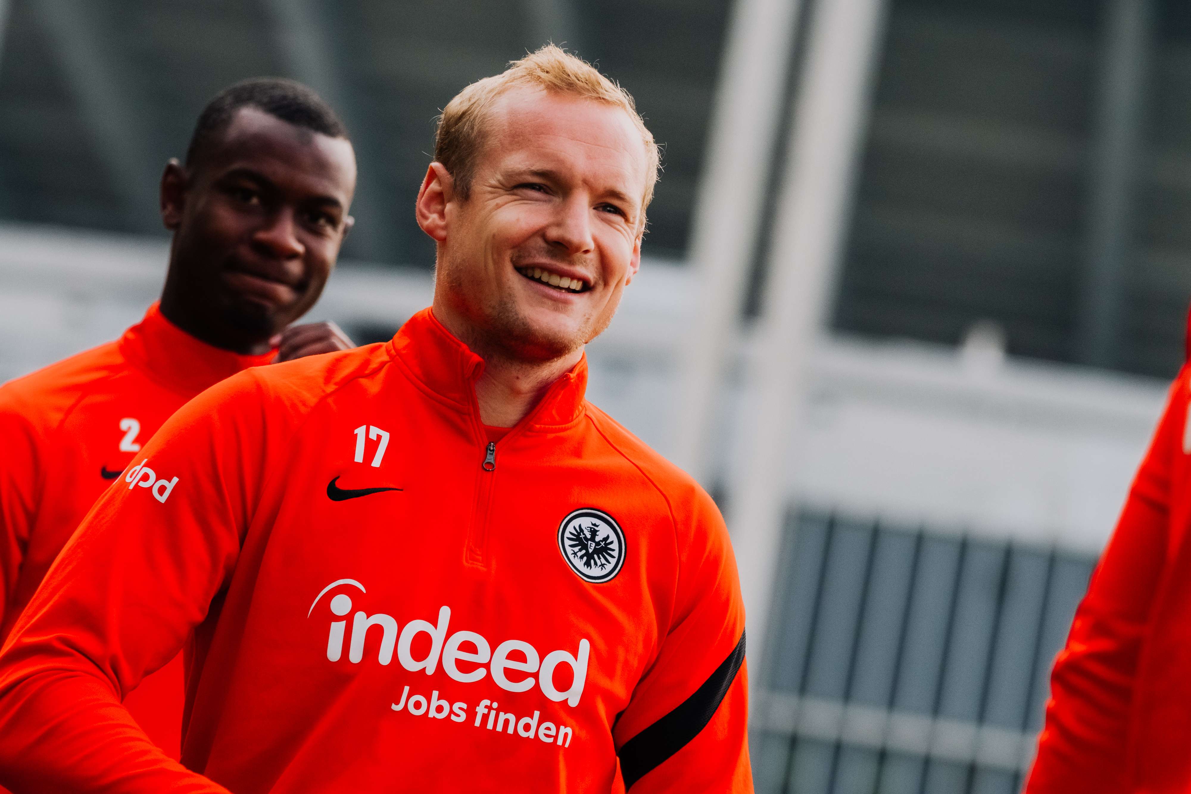 Sebastian Rode absolviert nach ausgeheilter Knieverletzung seine erste komplette Trainingswoche. Sebastian Rode absolviert nach ausgeheilter Knieverletzung seine erste komplette Trainingswoche.