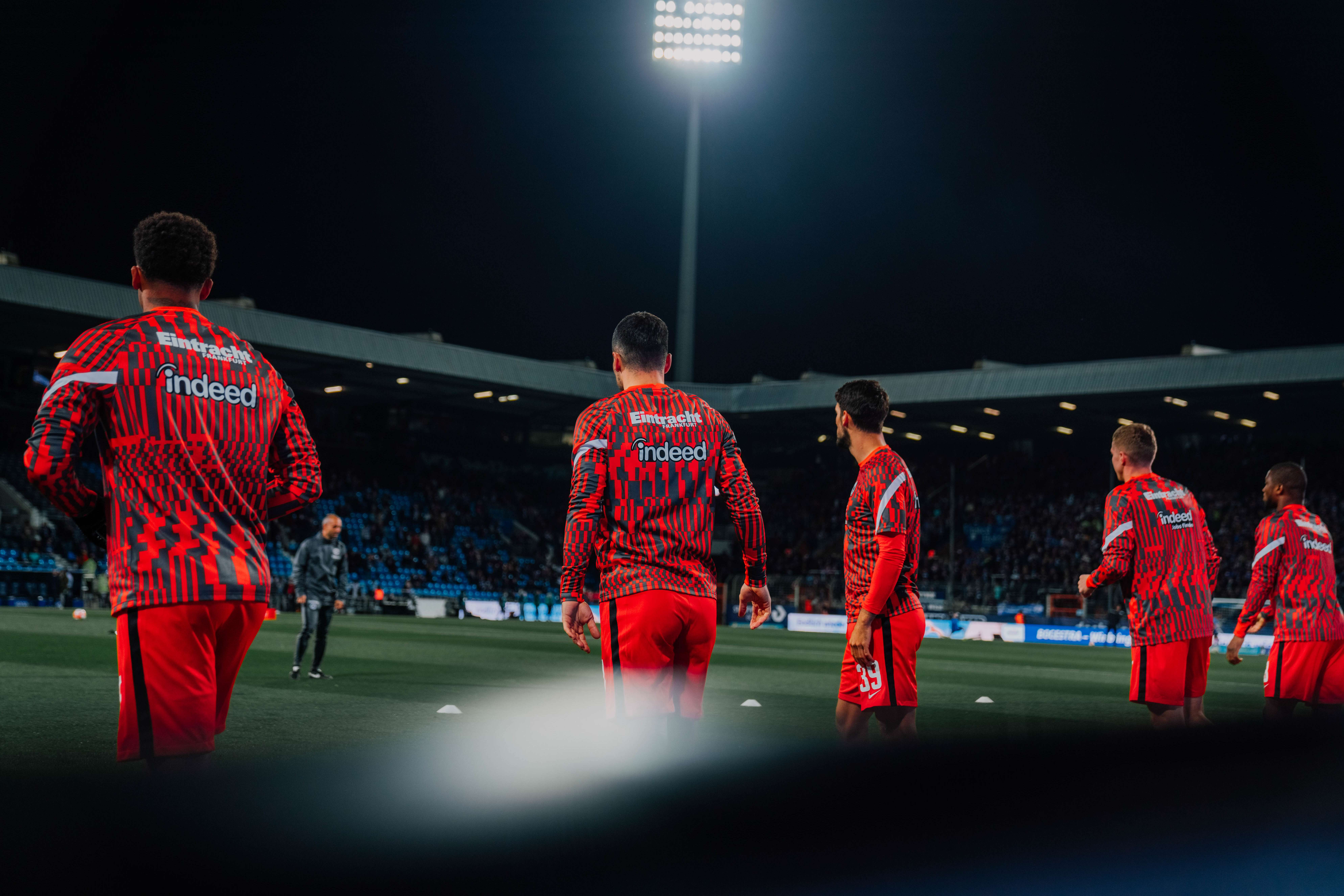Die Frankfurter Fußballer vor dem Finish des neunten Spieltags. Die Frankfurter Fußballer vor dem Finish des neunten Spieltags.