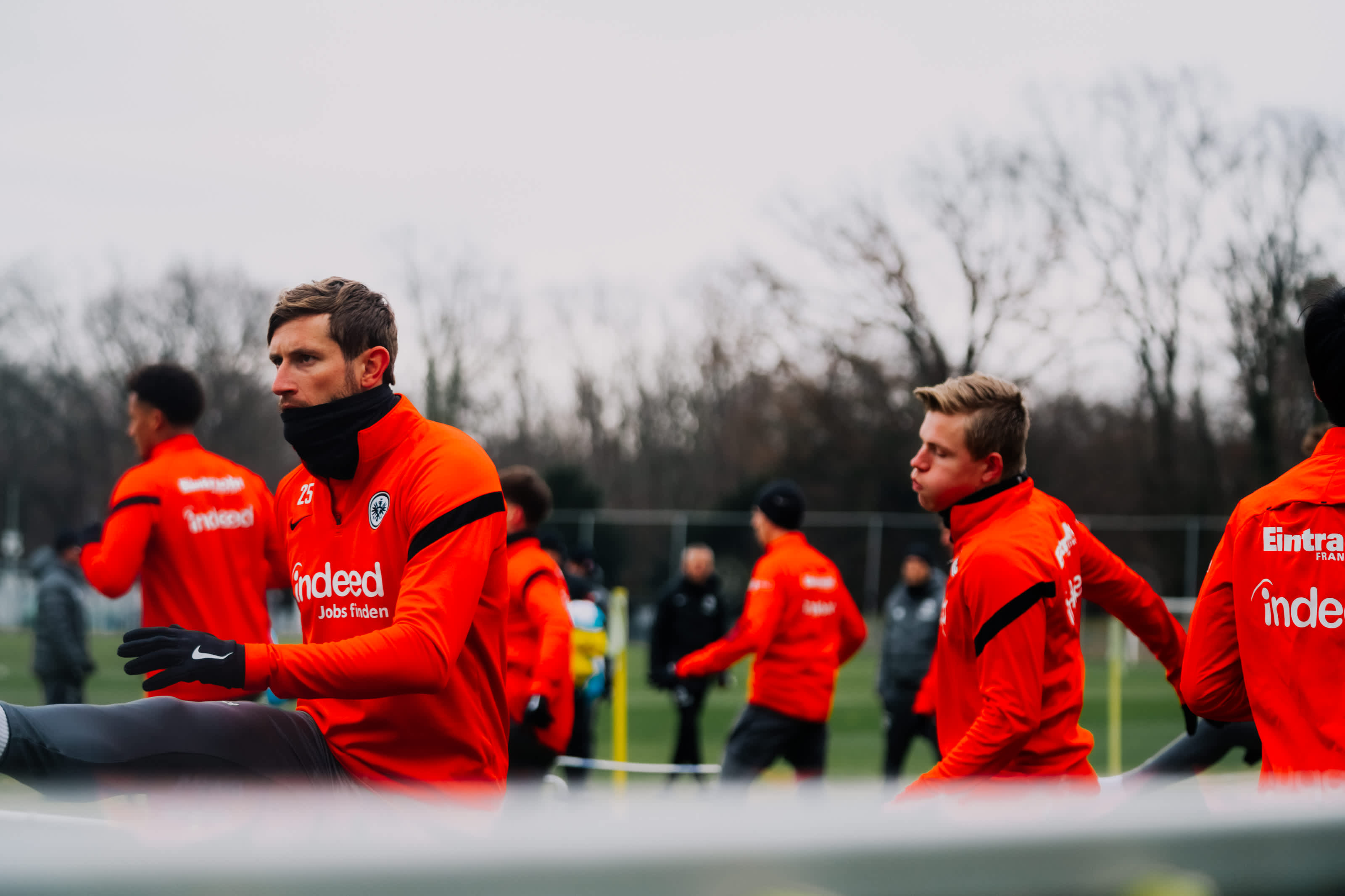 Christopher Lenz und Jens Petter Hauge dürfen nach ihren Muskelverletzungen wieder ran, trainieren dann nach 15 Minuten individuell. Christopher Lenz und Jens Petter Hauge dürfen nach ihren Muskelverletzungen wieder ran, trainieren dann nach 15 Minuten individuell.