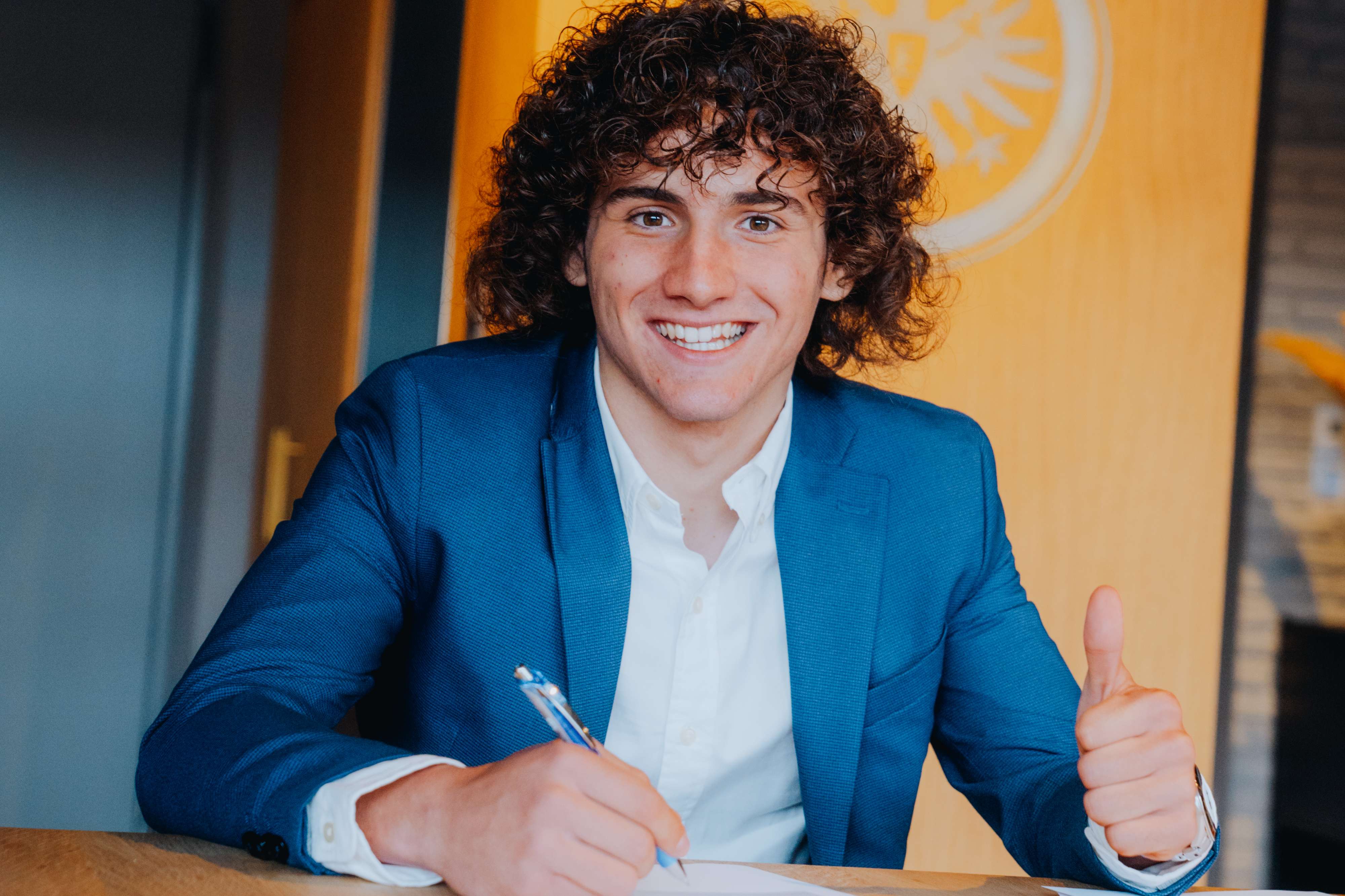 © Fabio Blanco Gómez wechselt zur neuen Saison vom traditionsreichen Valencia CF an den Main und erhält einen Vertrag bis zum 30. Juni 2023 mit einer Verlängerungsoption. © Fabio Blanco Gómez wechselt zur neuen Saison vom traditionsreichen Valencia CF an den Main und erhält einen Vertrag bis zum 30. Juni 2023 mit einer Verlängerungsoption.