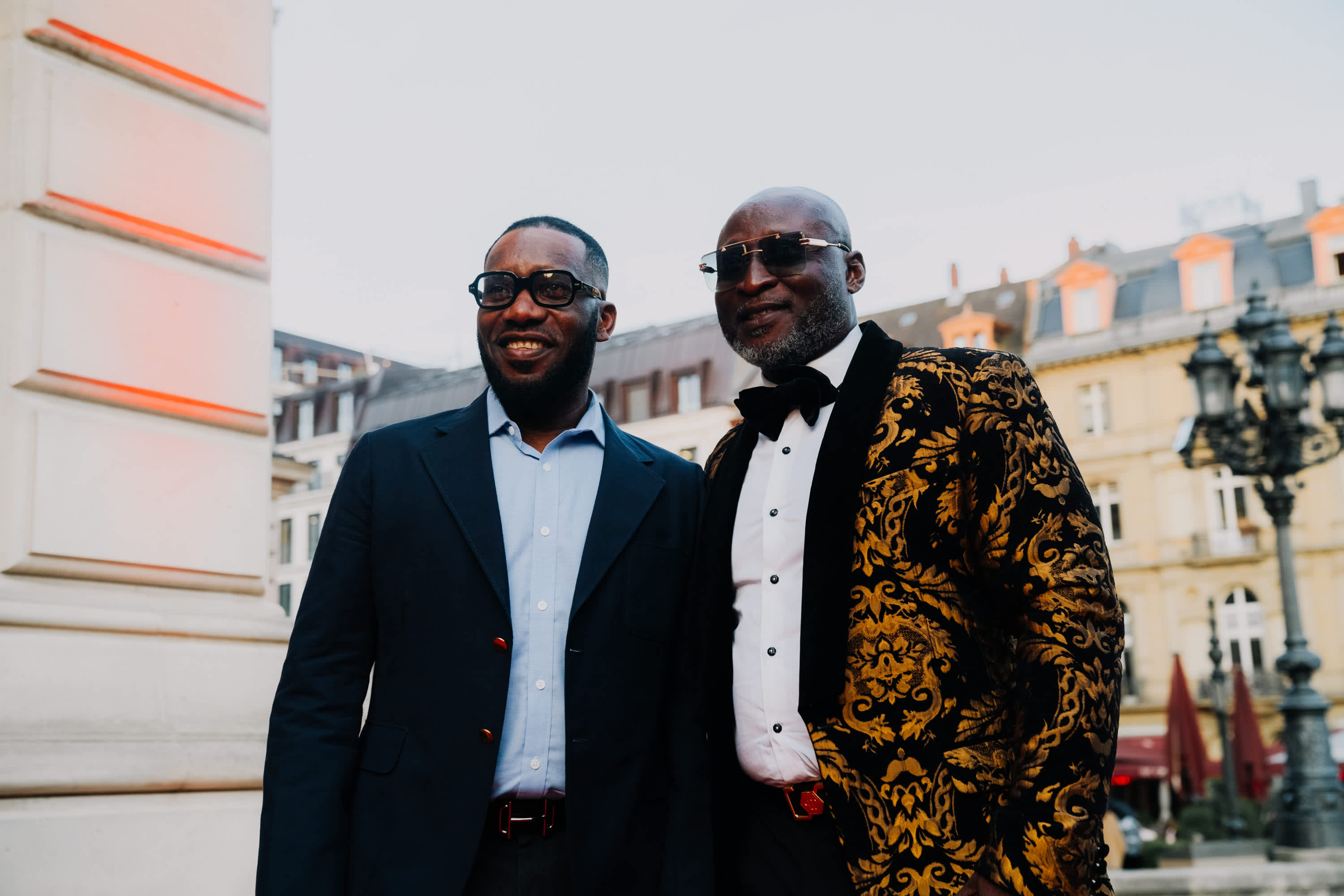 Früher Fußballstars, heute Internationale Markenbotschafter: Jay-Jay Okocha (l.) und Anthony Yeboah ... Früher Fußballstars, heute Internationale Markenbotschafter: Jay-Jay Okocha (l.) und Anthony Yeboah ...