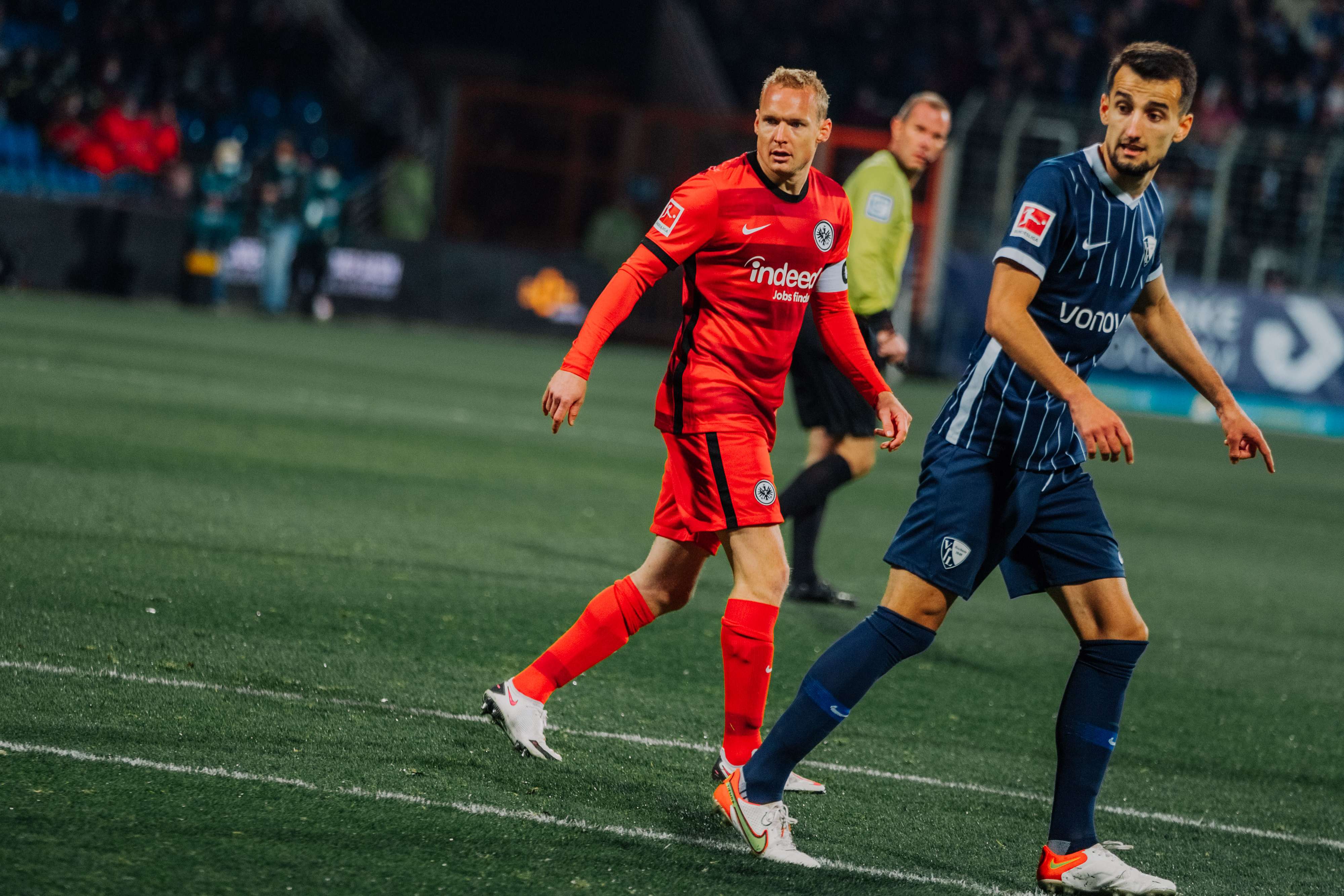 Sebastian Rode, der für Kristijan Jakic gekommen ist, hält nach dem Seitenwechsel 45 Minuten durch. Sebastian Rode, der für Kristijan Jakic gekommen ist, hält nach dem Seitenwechsel 45 Minuten durch.