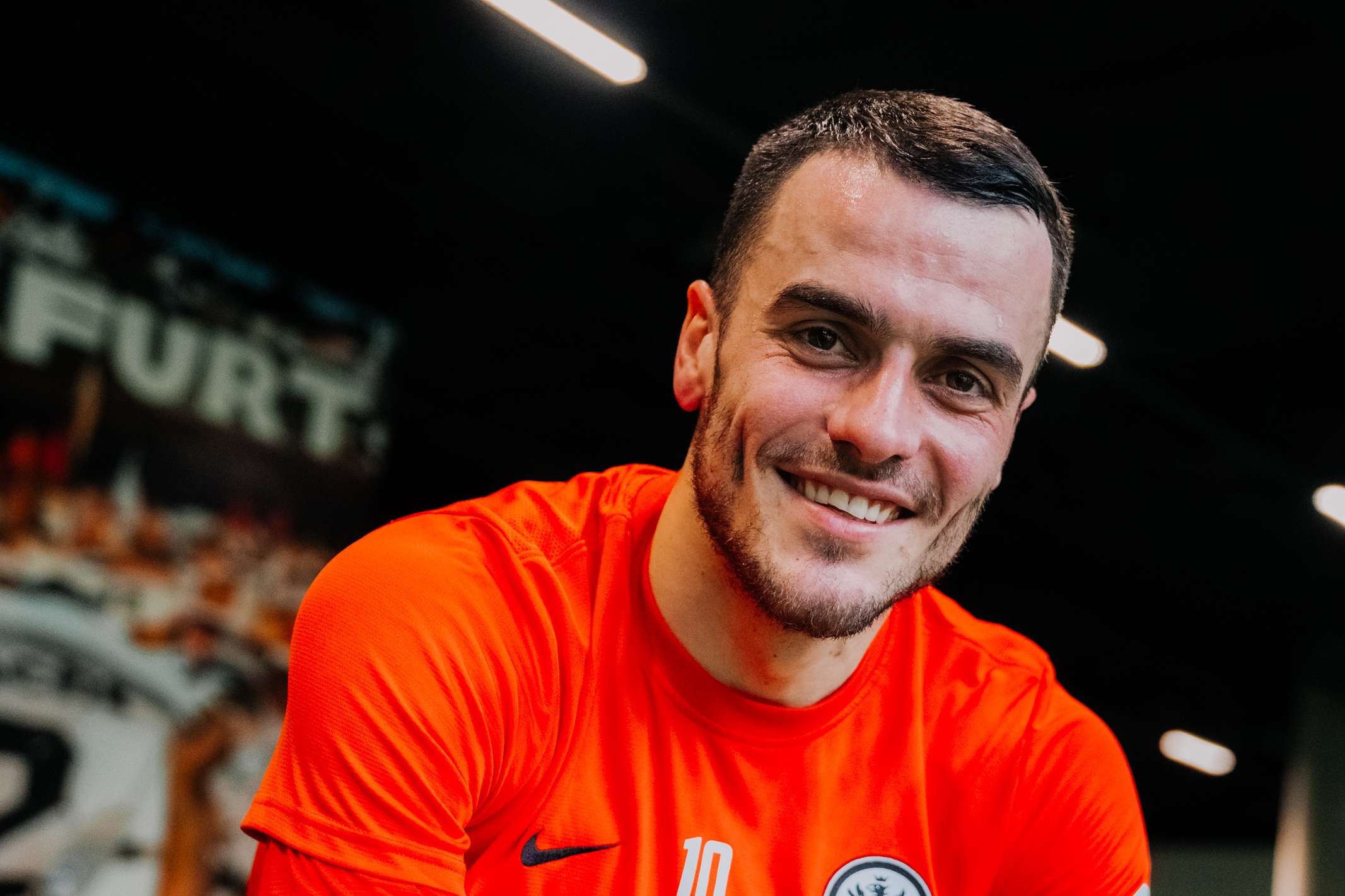 Die gute Laune kann die schweißtreibende Schicht weder bei Maschine Filip Kostic... Die gute Laune kann die schweißtreibende Schicht weder bei Maschine Filip Kostic...