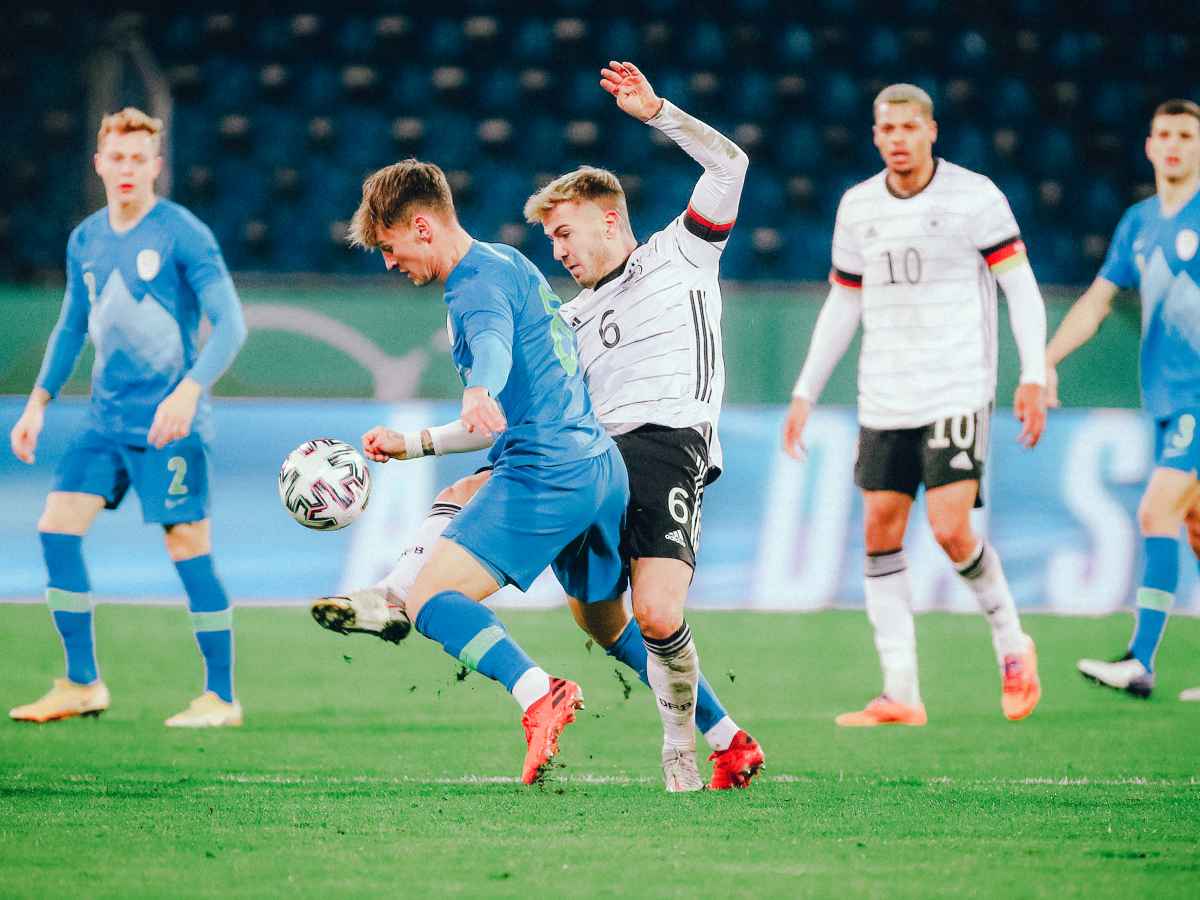 U21-Nationalelf-Debüt Für Pecar - Eintracht Frankfurt Nachwuchs